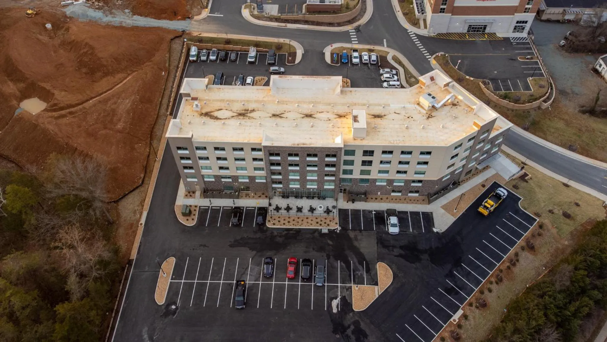 Bird's eye view in Holiday Inn Express & Suites Charlottesville by IHG
