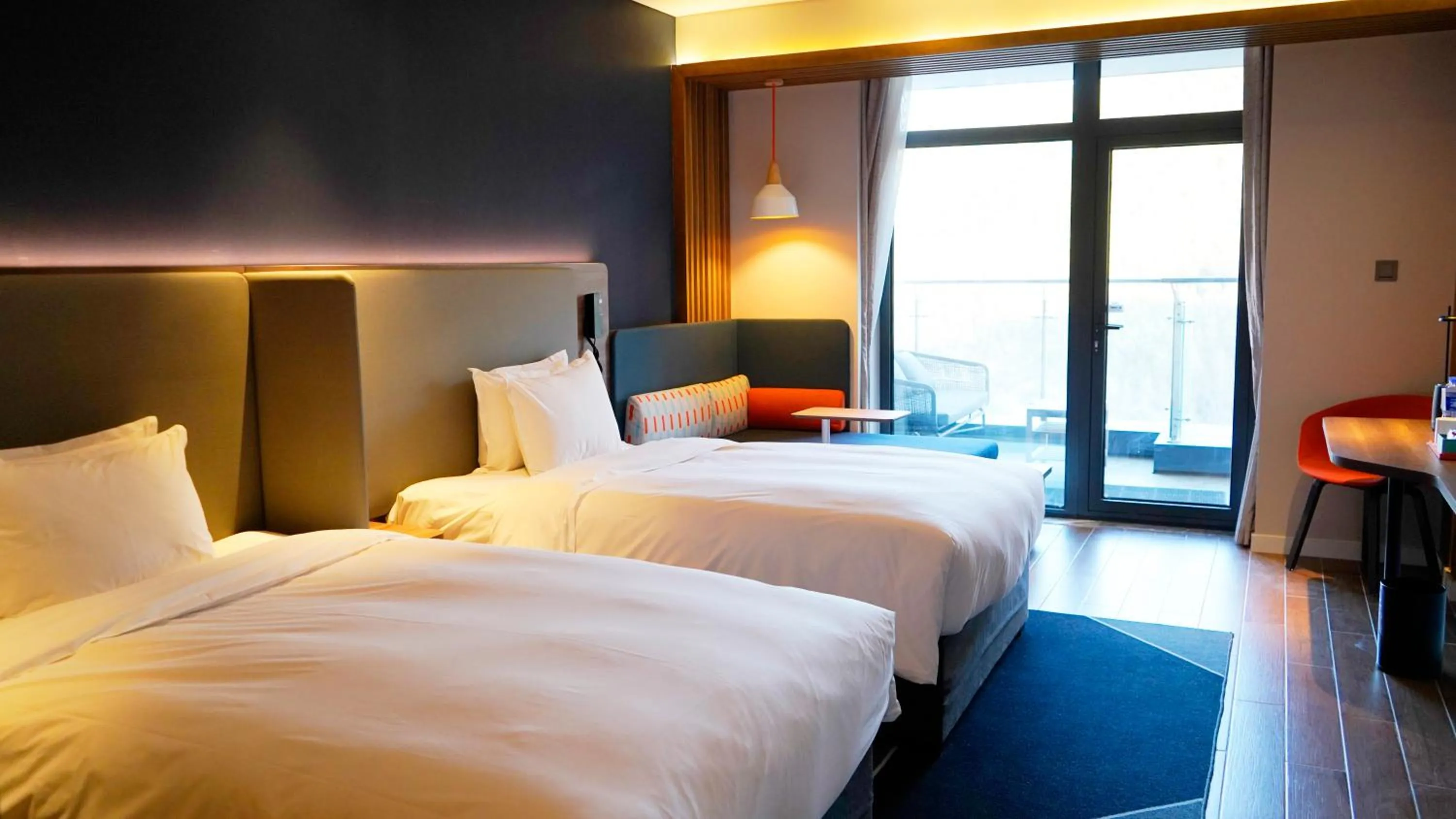 Photo of the whole room, Bed in Holiday Inn Express Chongli by IHG