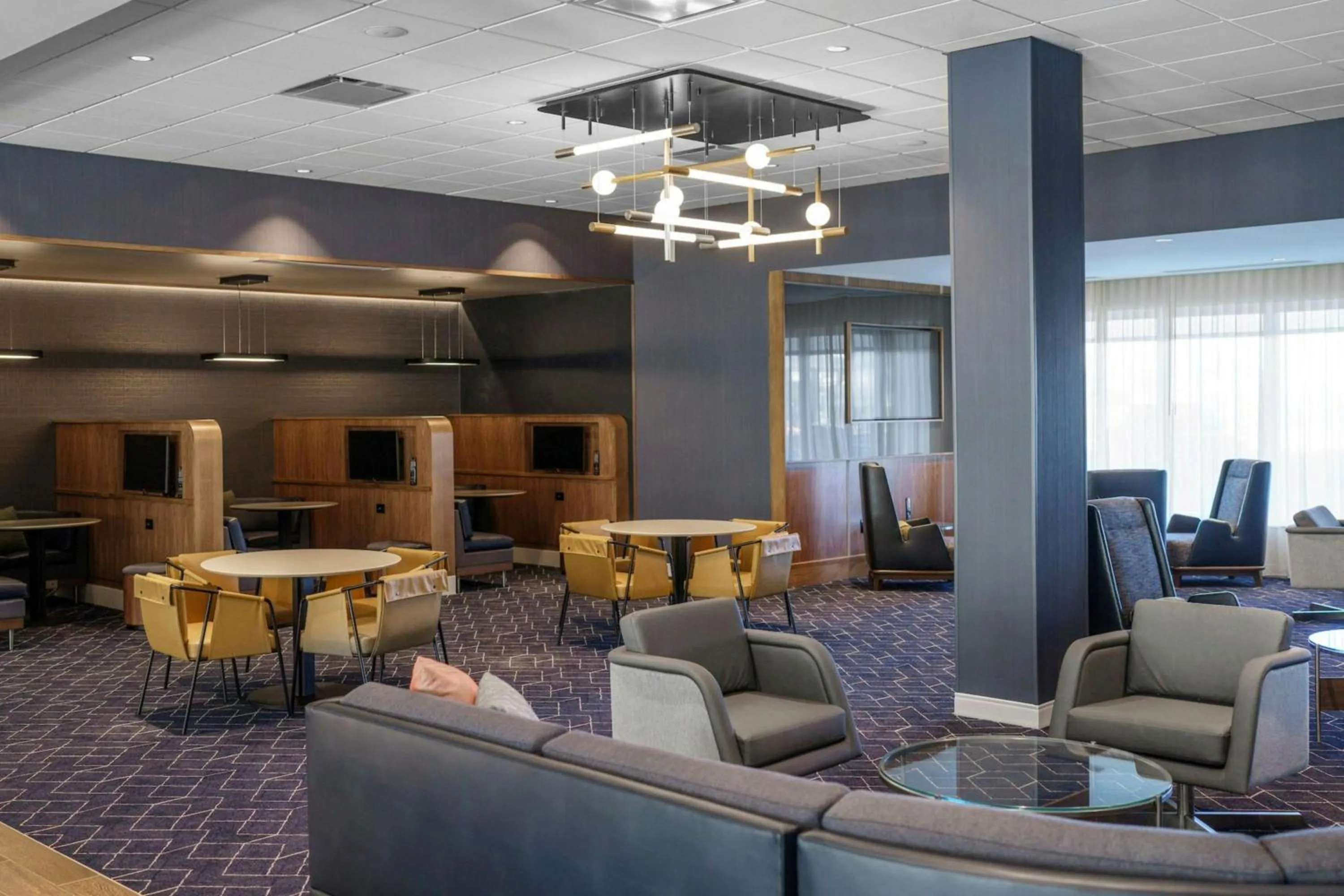 Lobby or reception in Courtyard by Marriott Indianapolis Fishers