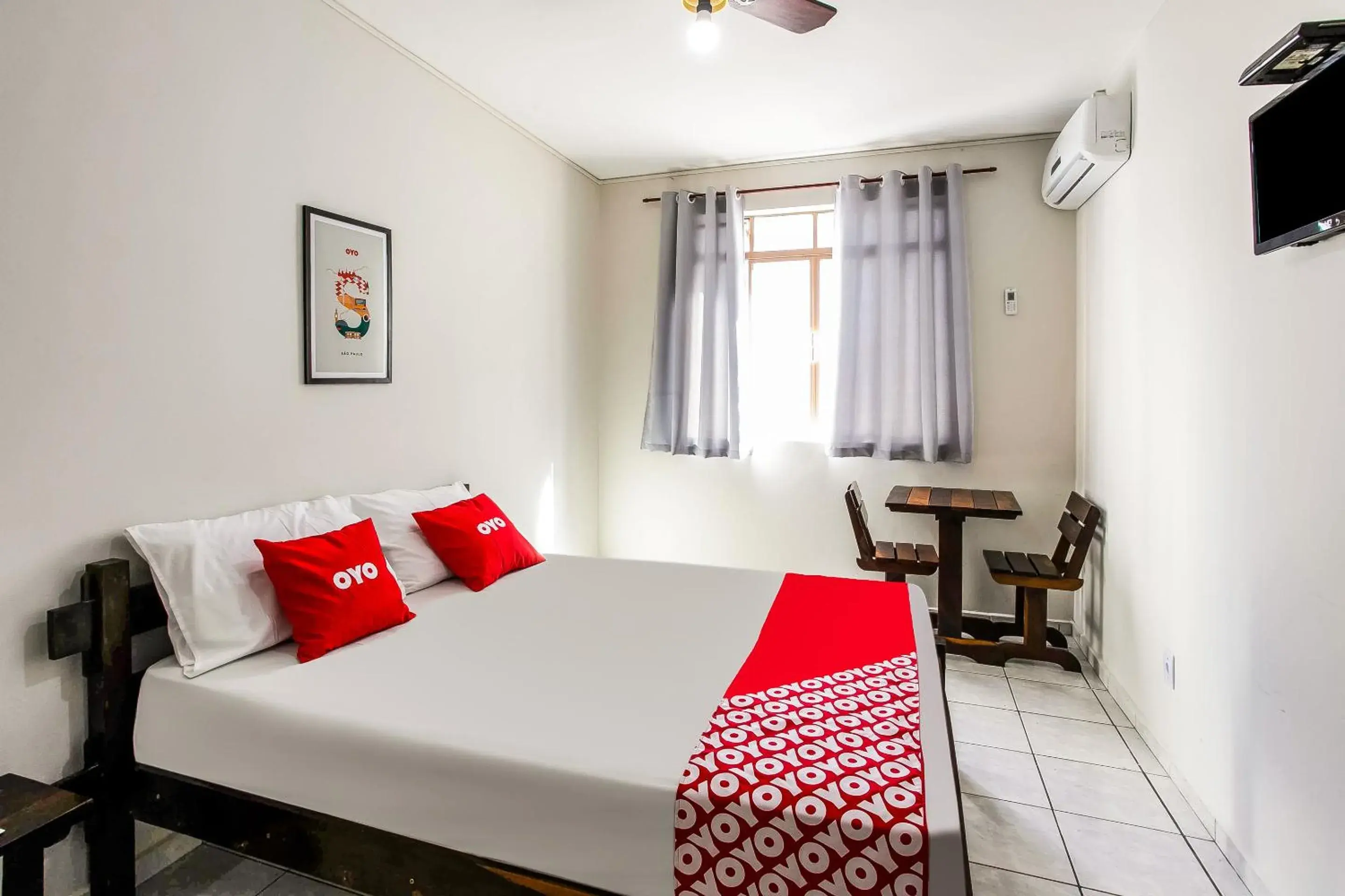 Double Room in OYO Hotel Nobrega Aeroporto de Congonhas, São Paulo Double Room in OYO Hotel Nobrega Aeroporto de Congonhas, São Paulo