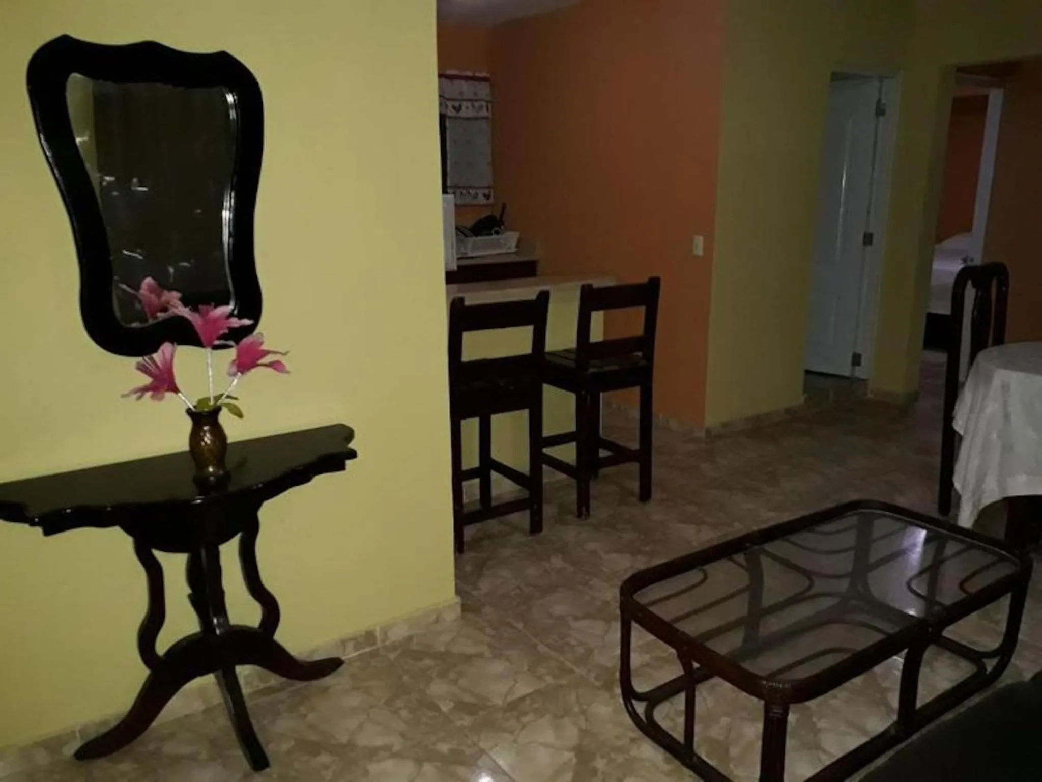 Restaurant/places to eat in Apartahotel Next Nivel - Two bedroom Apartment