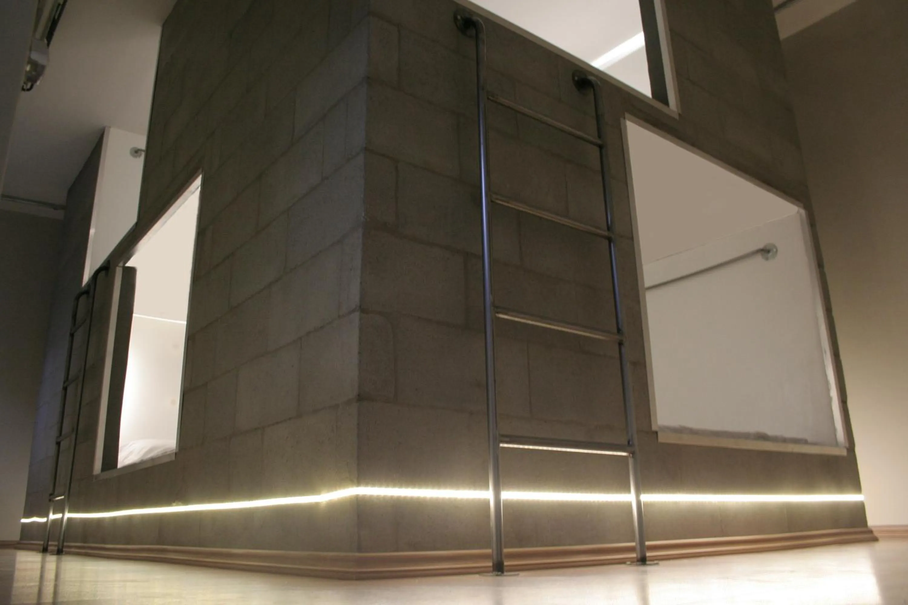 Photo of the whole room in Viva Hostel Design