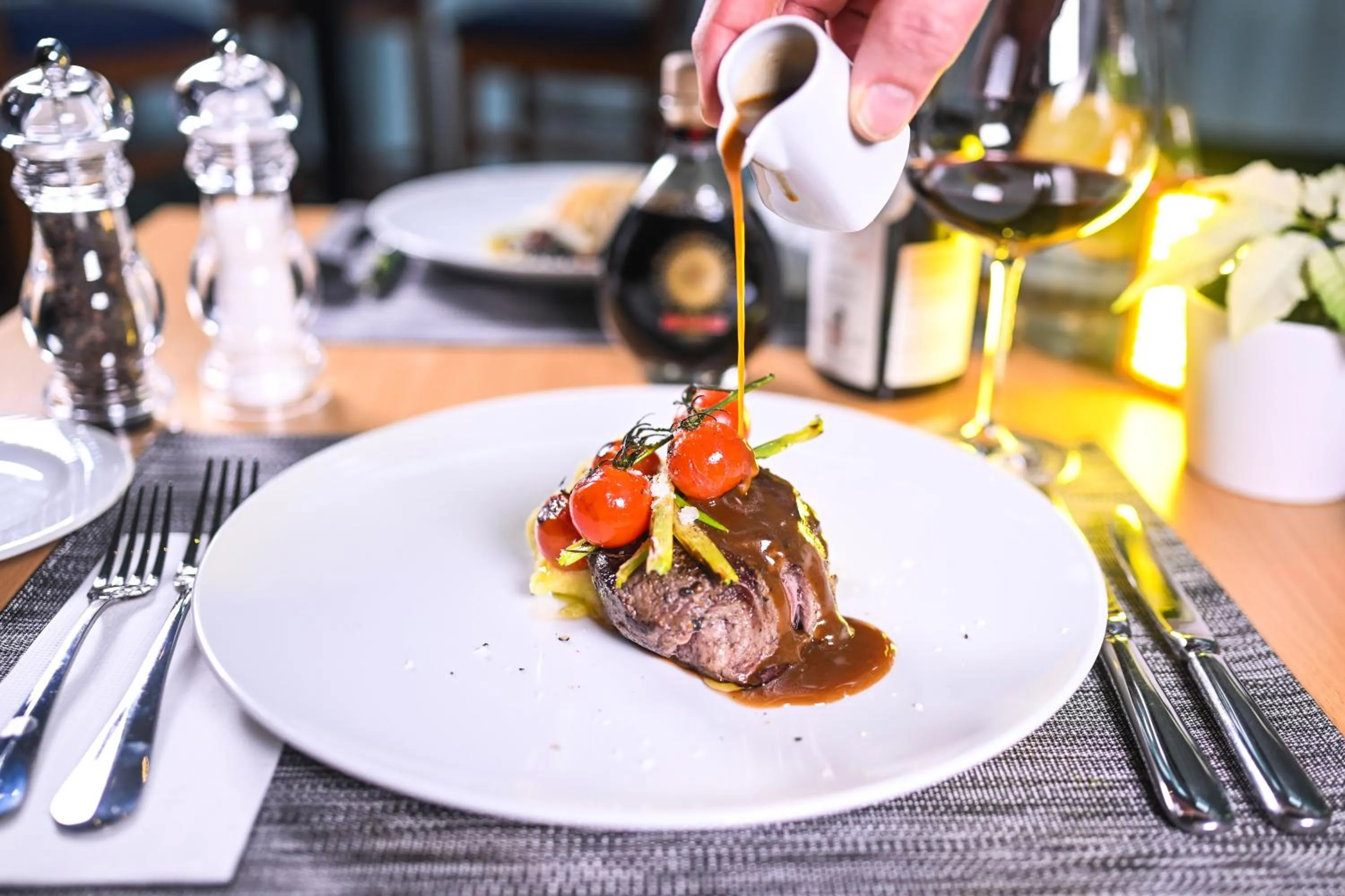 Restaurant/places to eat in Quality Hotel Brno Exhibition Centre