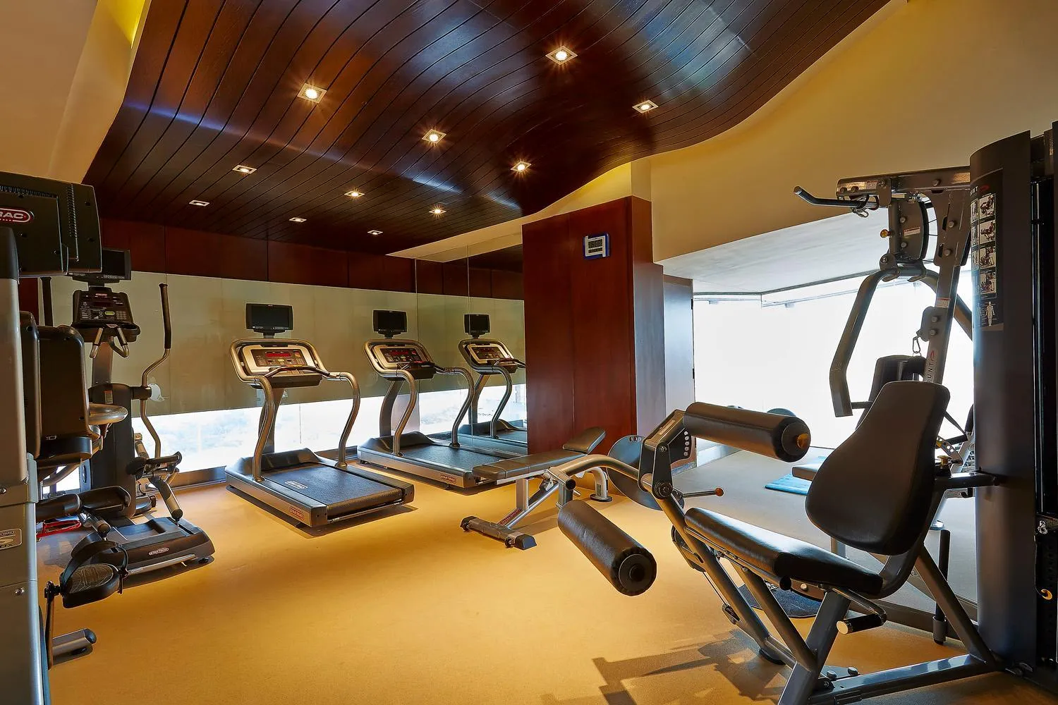 Fitness centre/facilities in Six Seasons Hotel