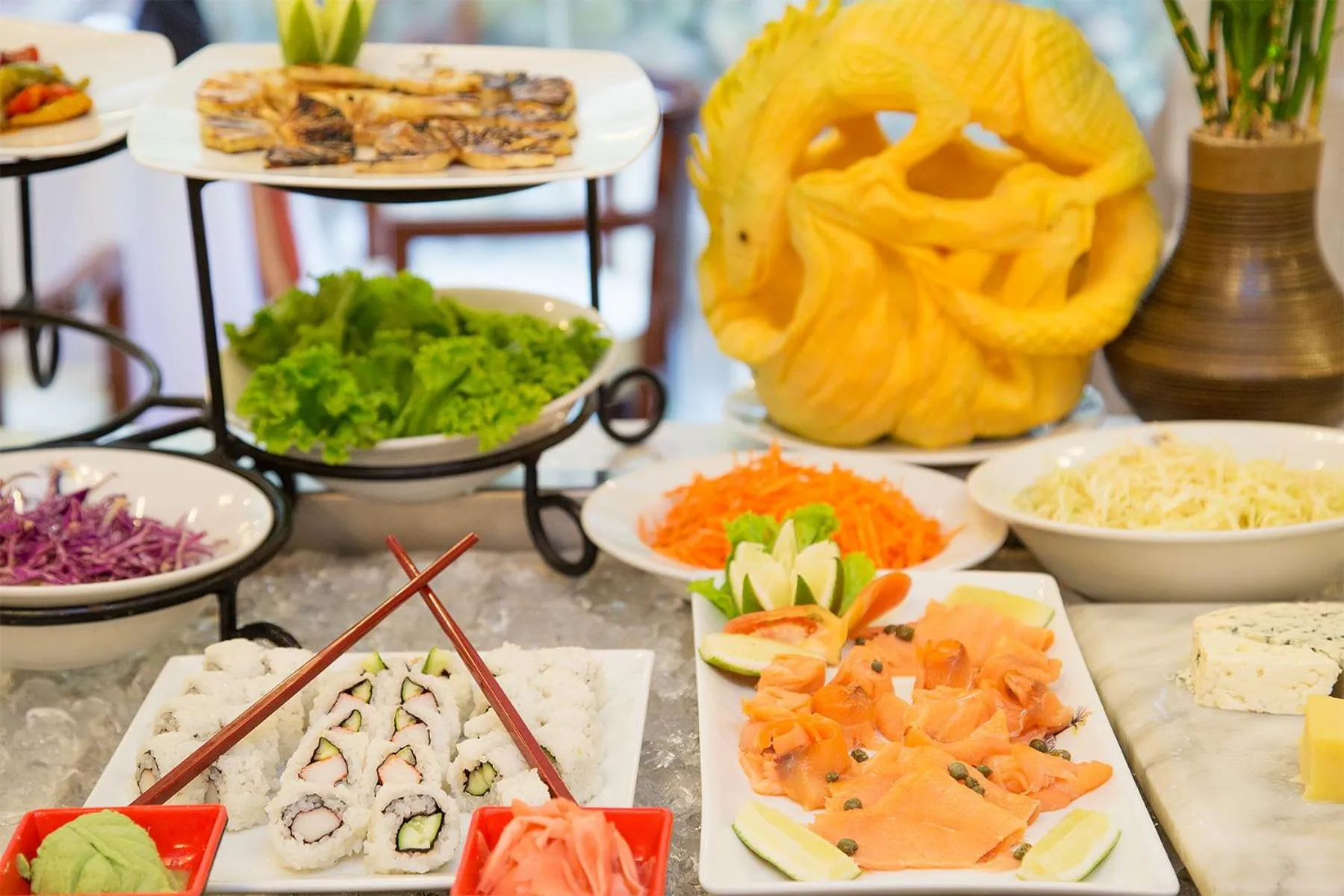 Buffet breakfast in Six Seasons Hotel