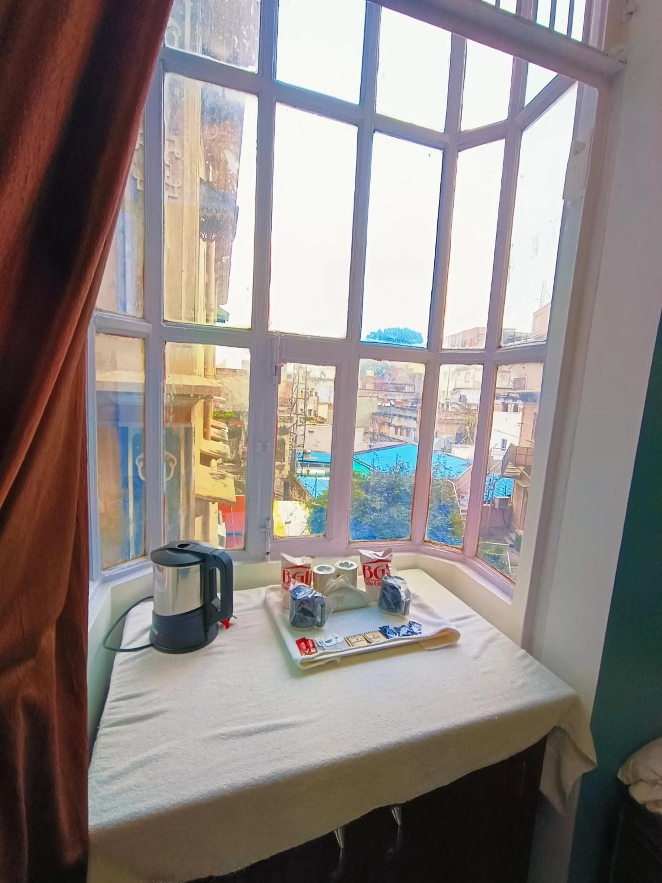 Coffee/tea facilities in Baba Guest House