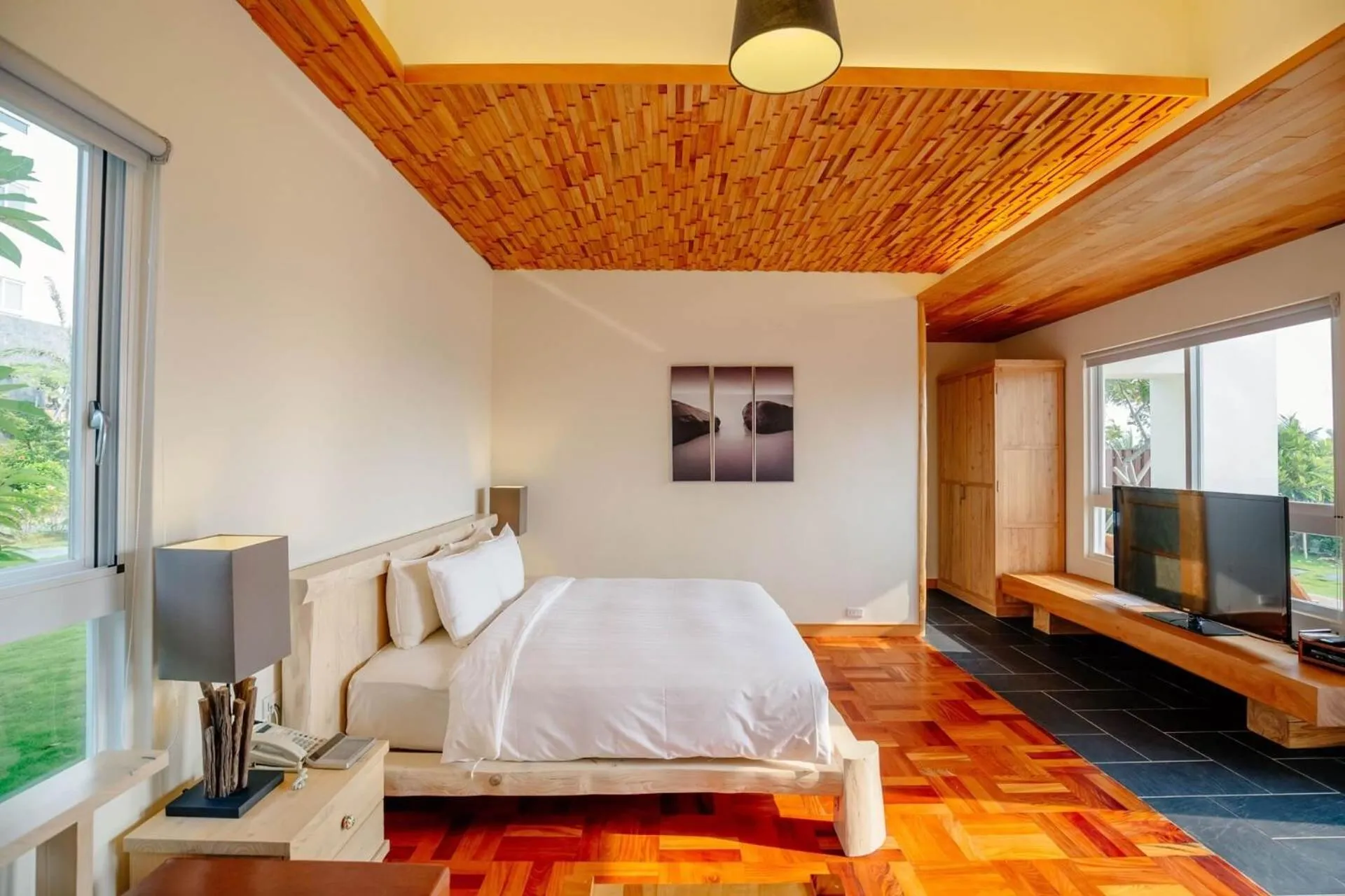 Bed in Bay Forest Boutique Hotel - Silver Pavilion