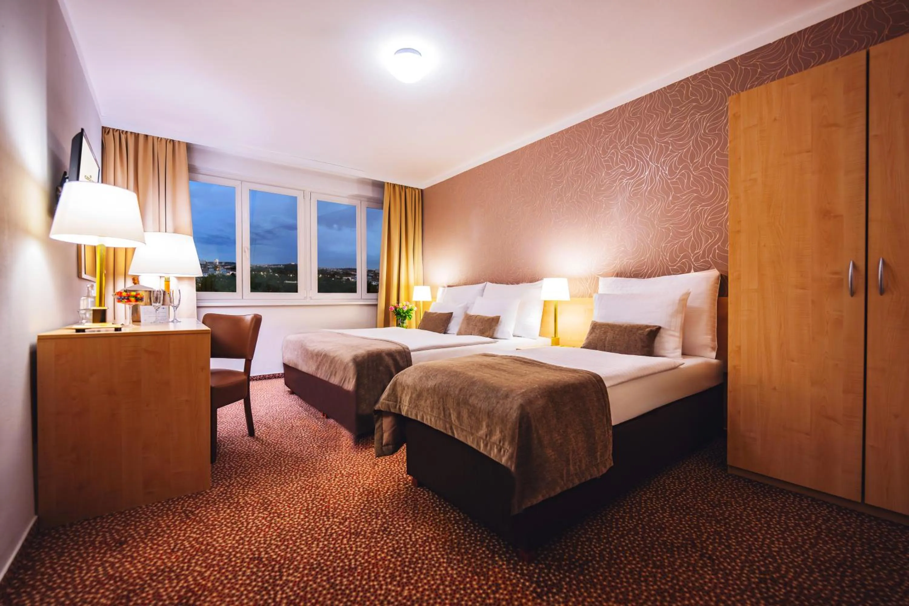 Bed in Charles Central