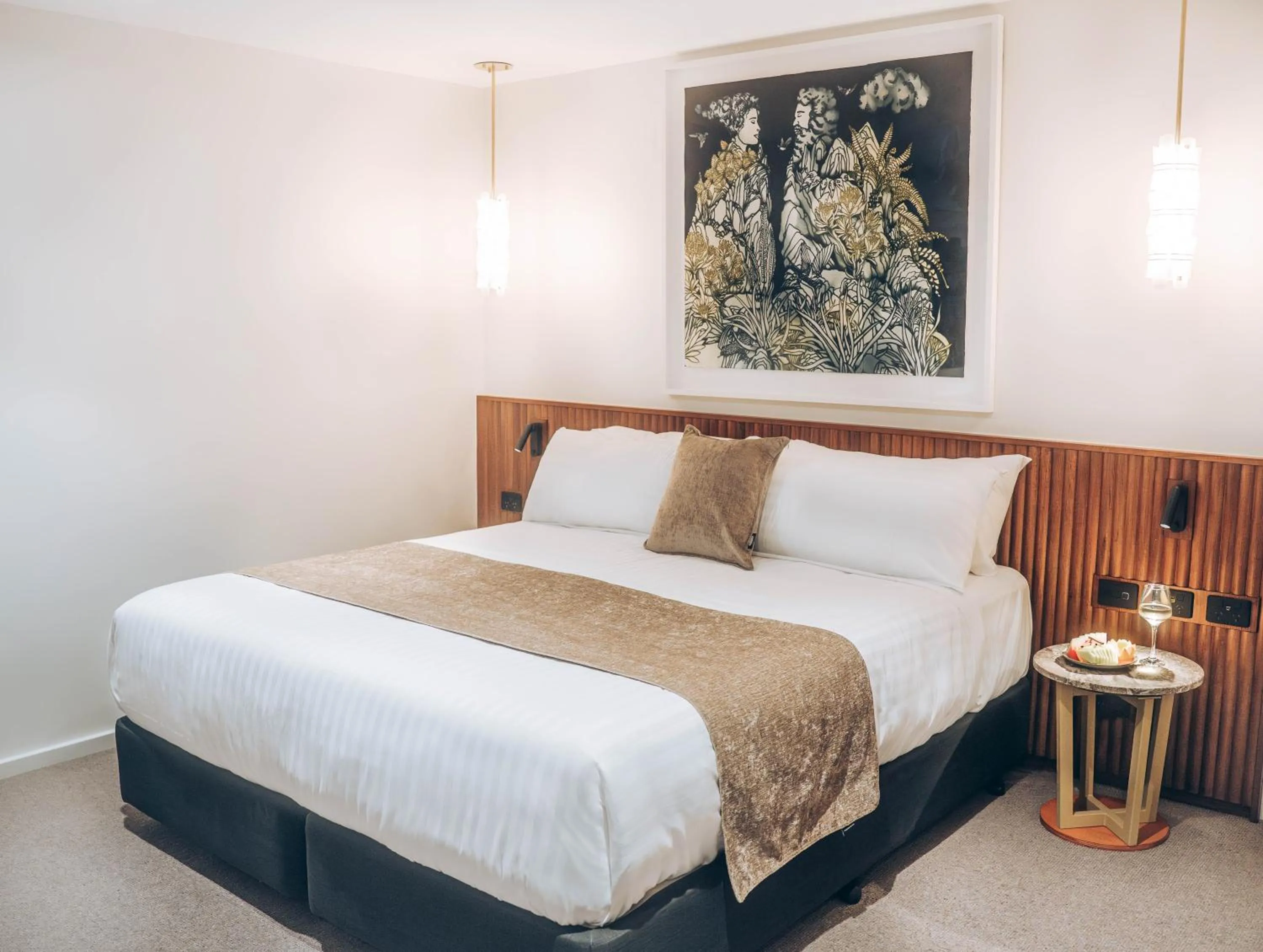 Bedroom, Bed in Risby Cove Boutique Hotel