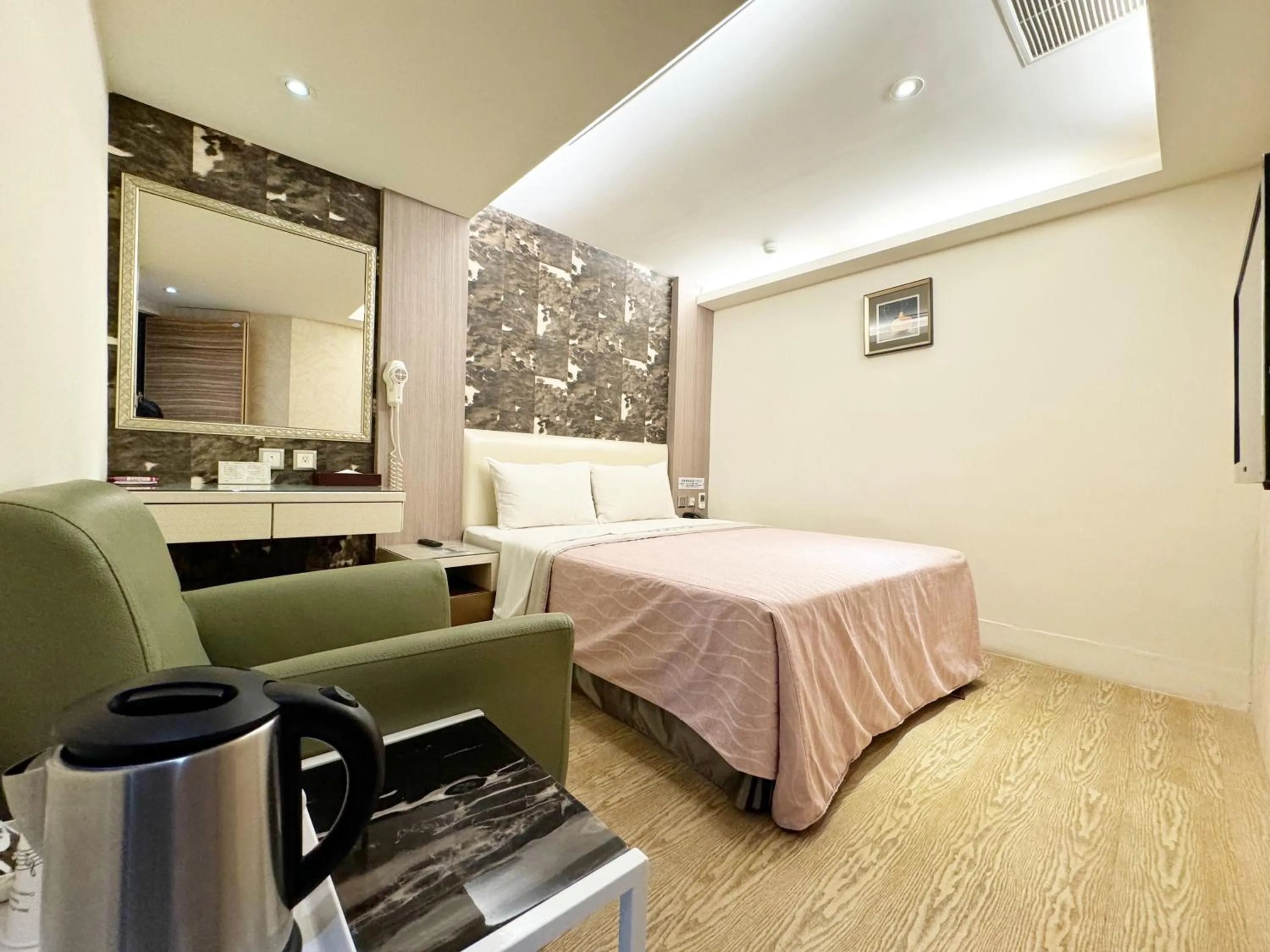 Bed in Ai Lai Fashion Hotel