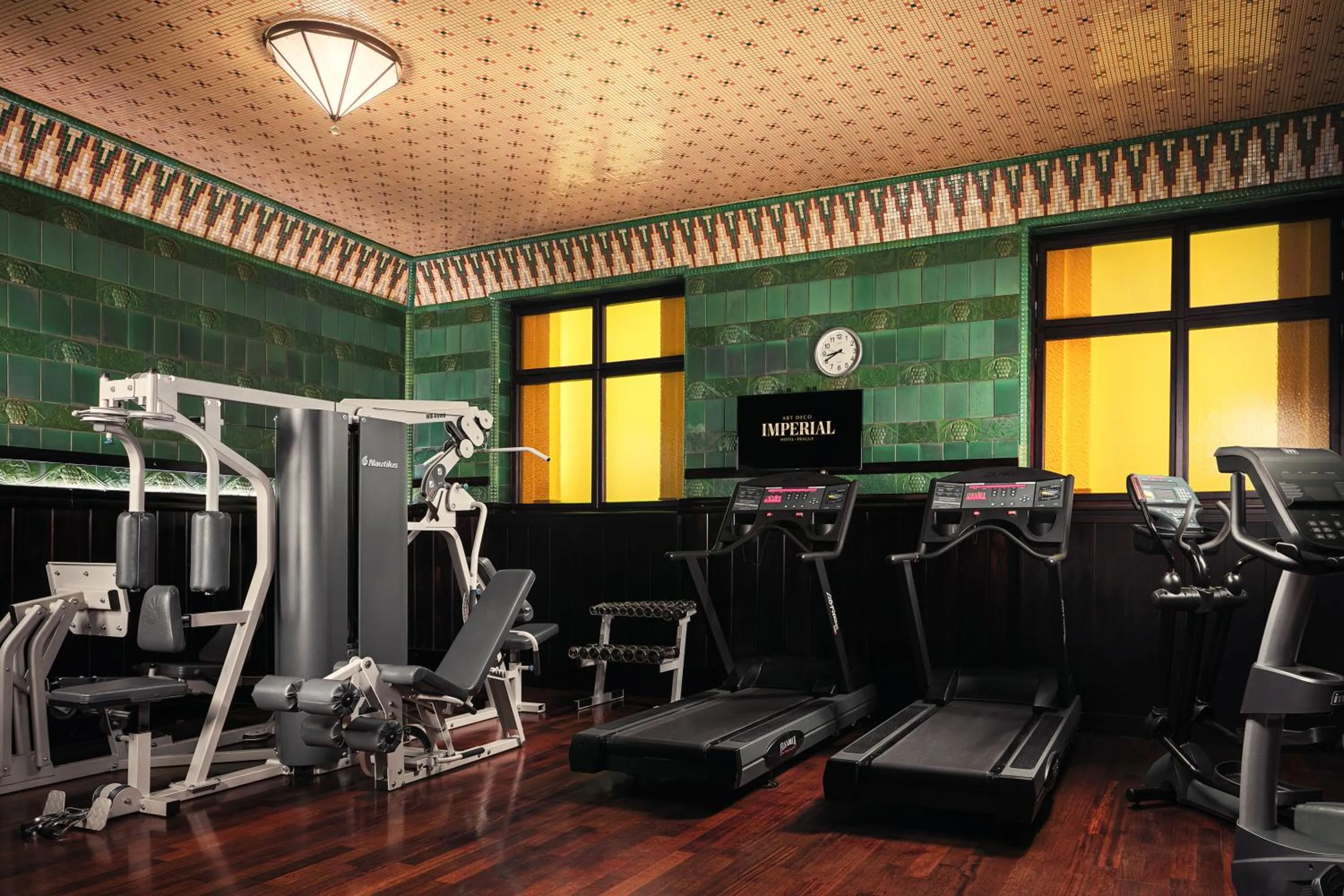Fitness centre/facilities in Art Deco Imperial Hotel
