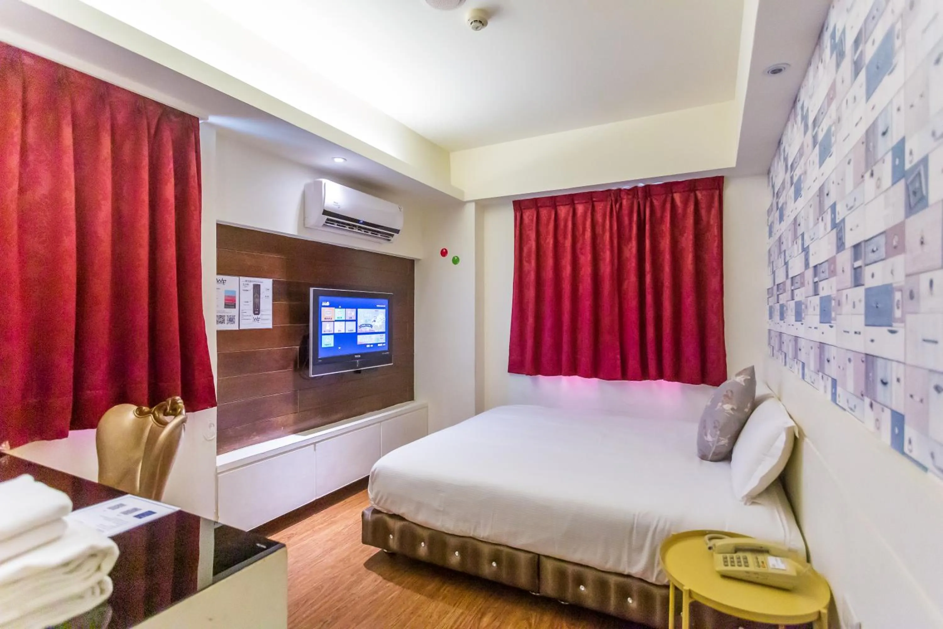 Bed in Newrise Hotel