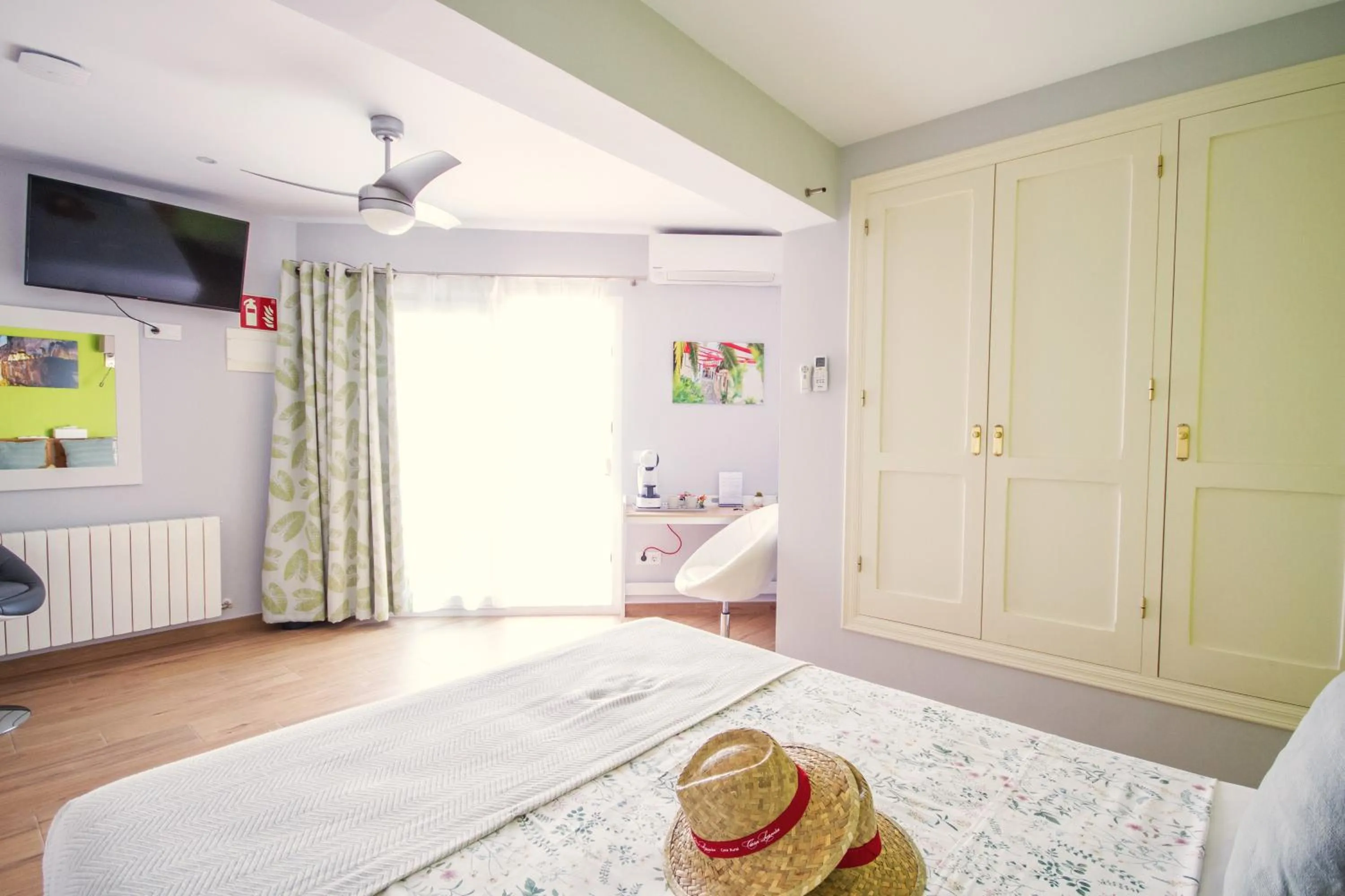 Photo of the whole room, Bed in Casa Lennisa