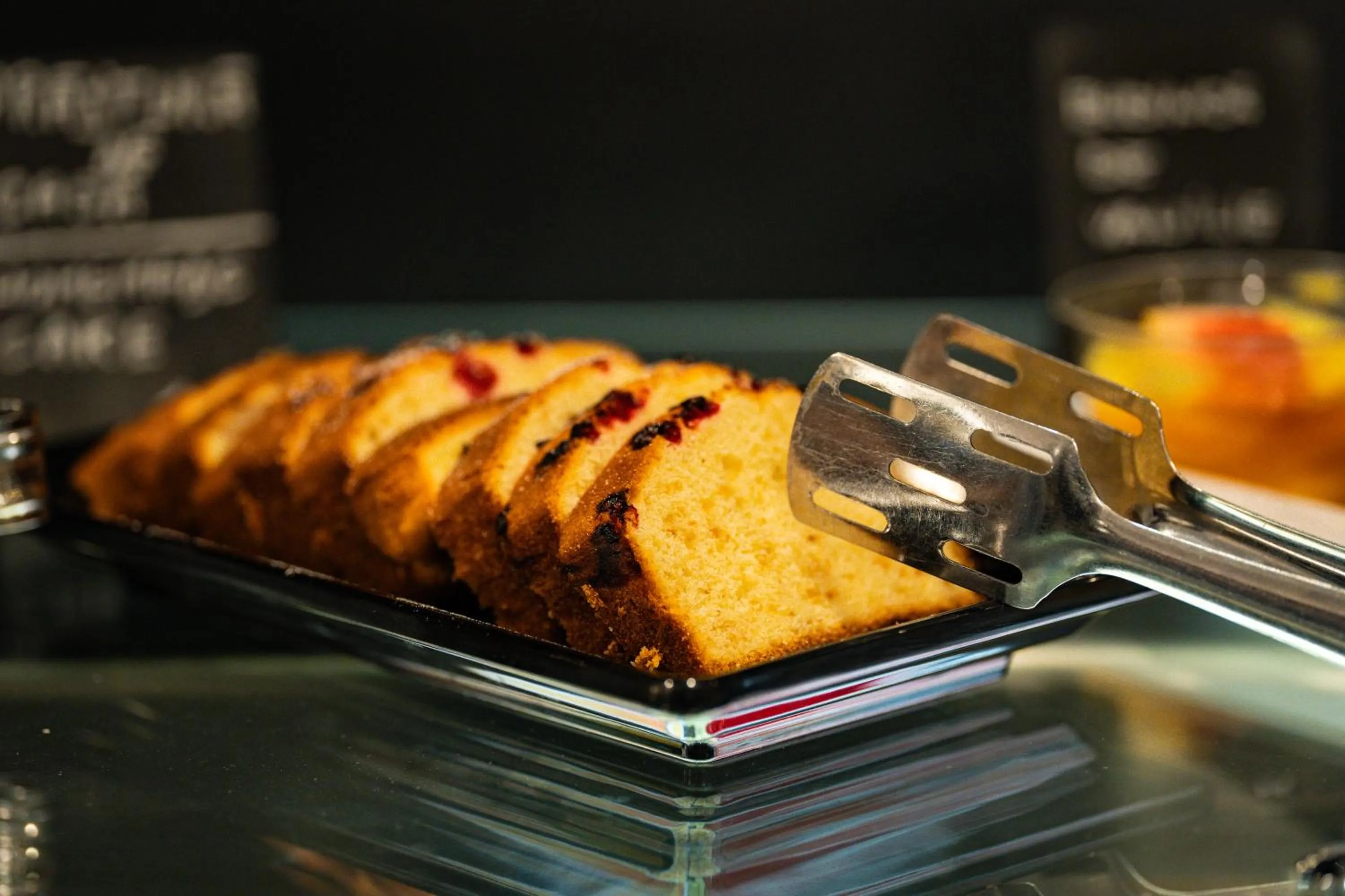 Restaurant/places to eat in ATLAS Hotel