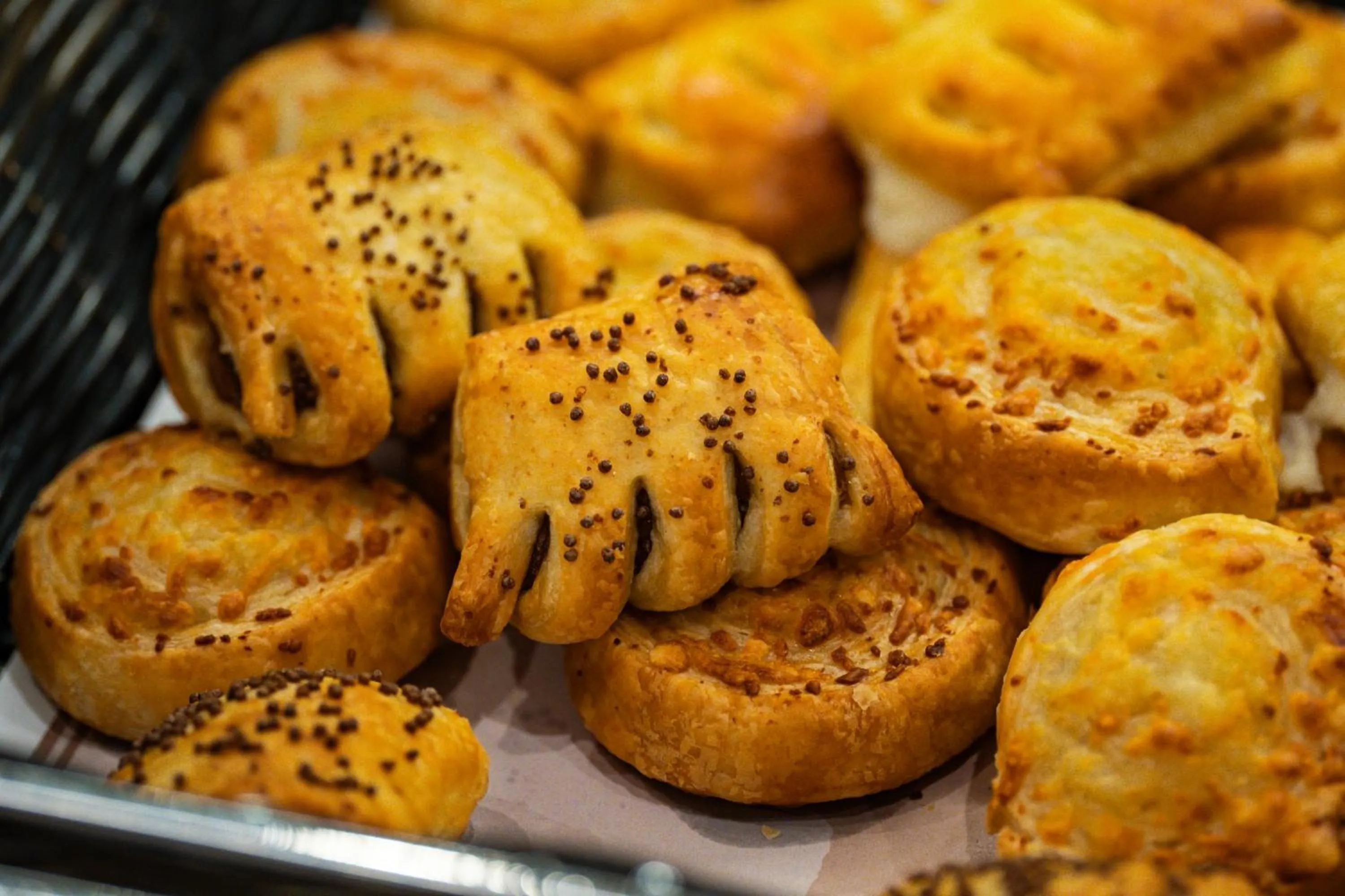 Restaurant/places to eat in ATLAS Hotel