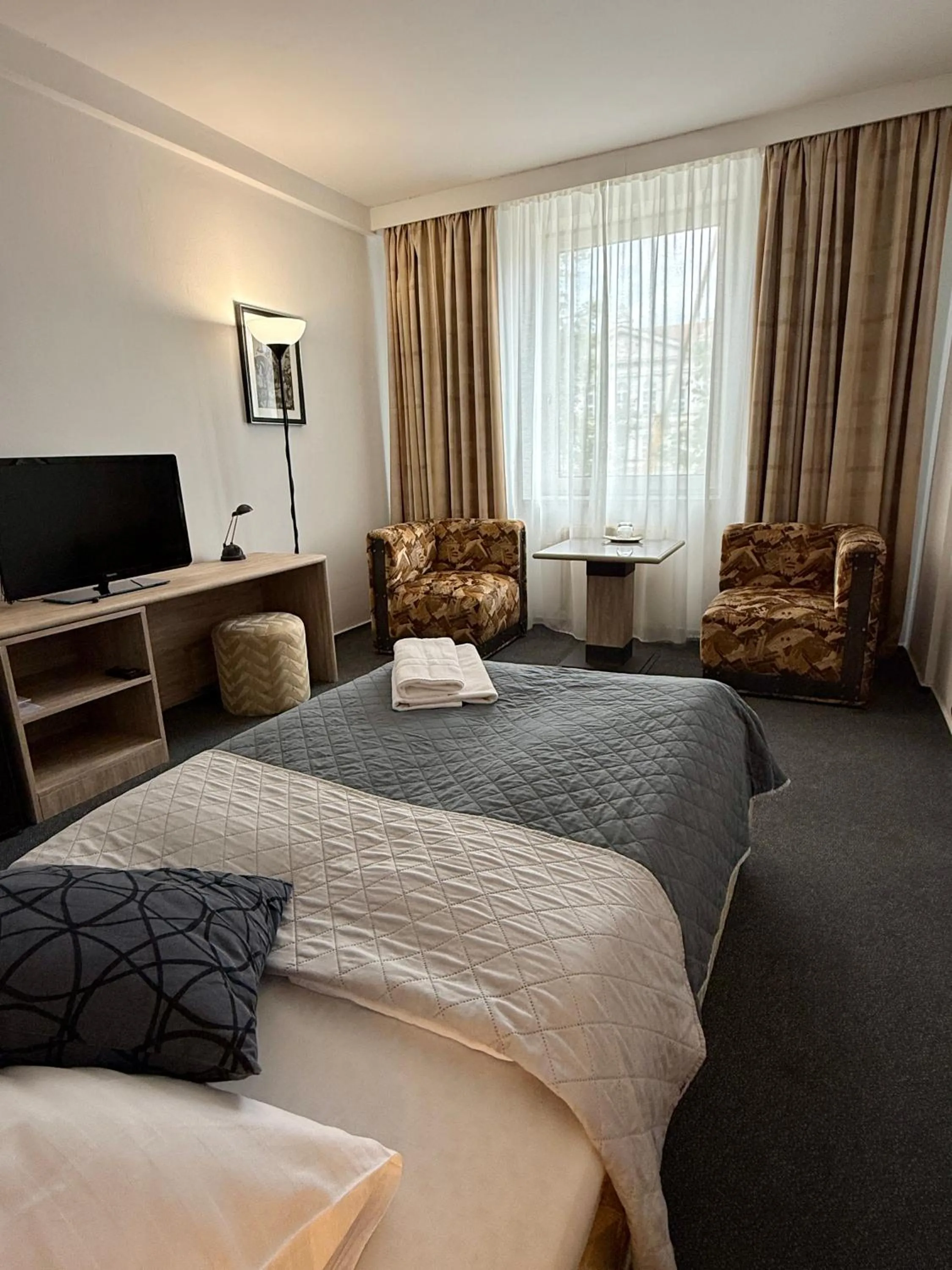 Property building, Bed in A-Austerlitz Hotel