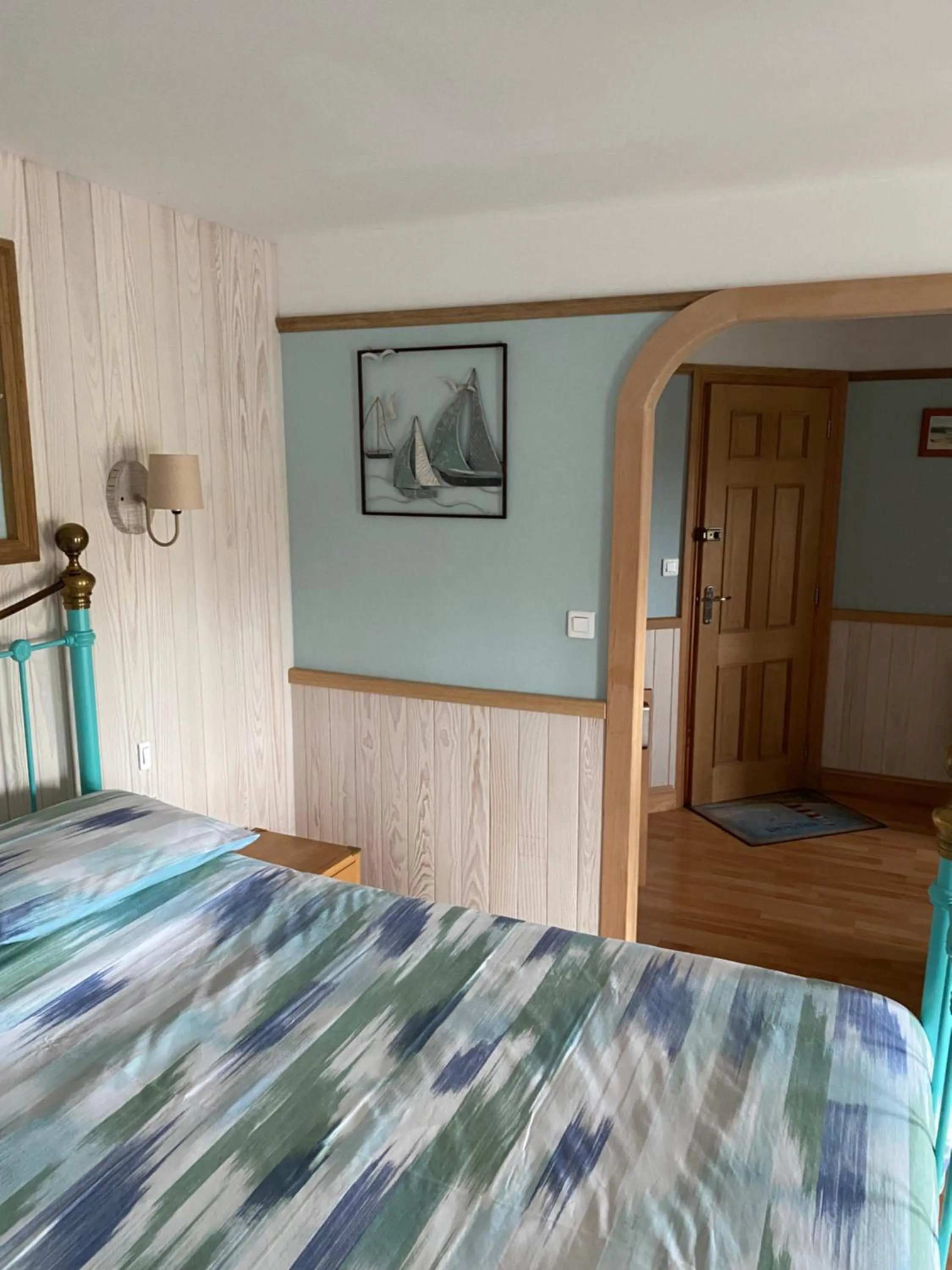 Bed in Rose de la Mer