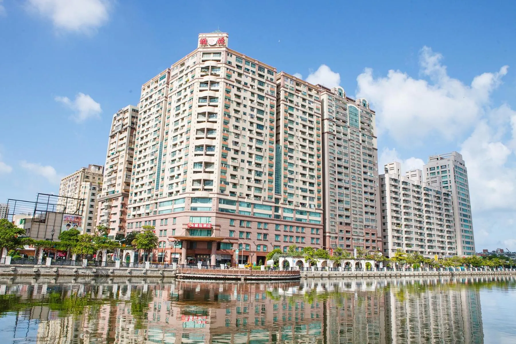 Property building in Wei-Yat Grand Hotel