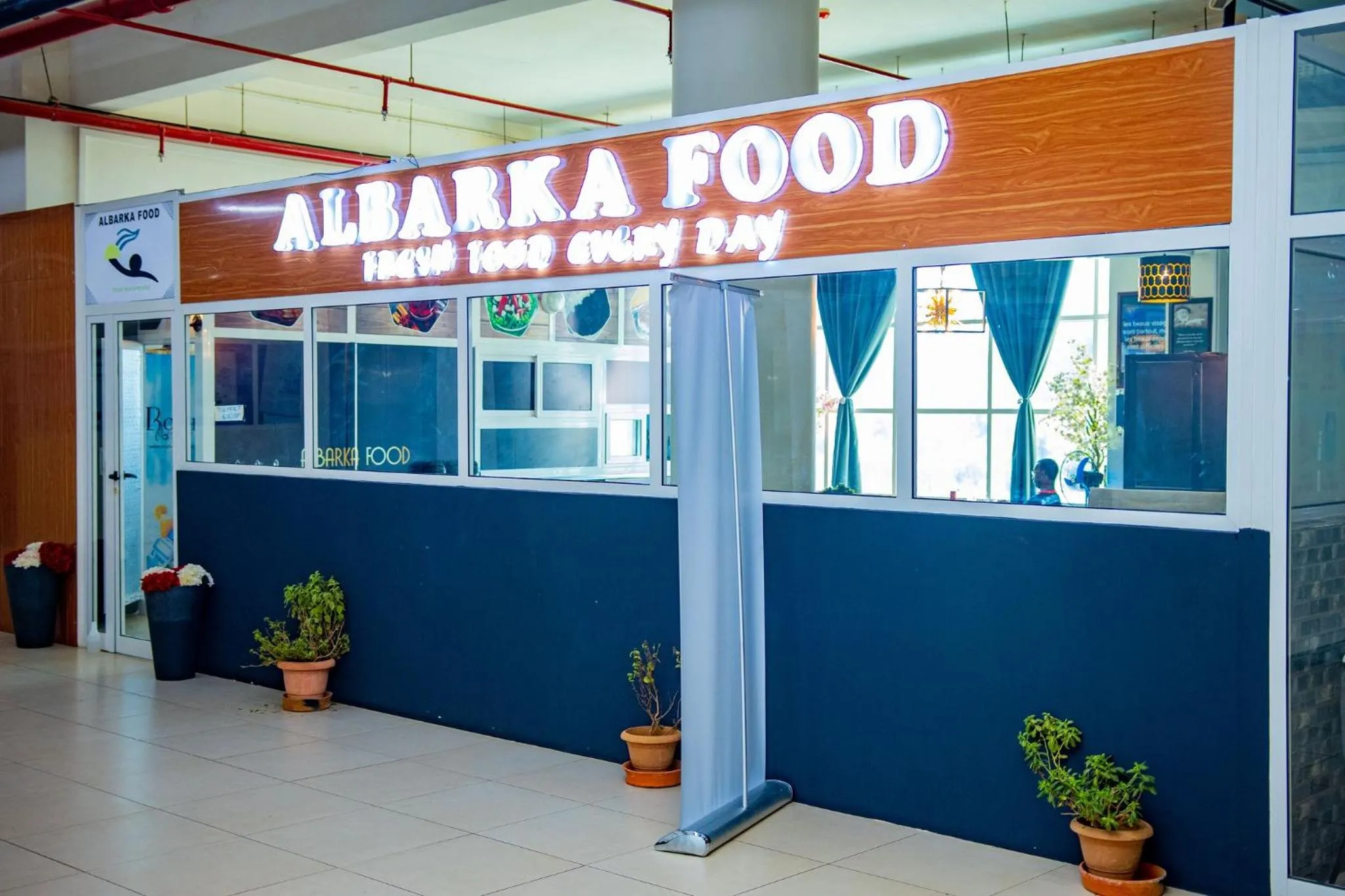Restaurant/places to eat in Niamey Mall & Residence
