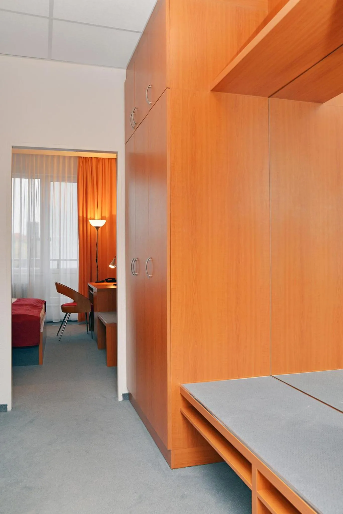 Bedroom, Bed in Avanti Hotel