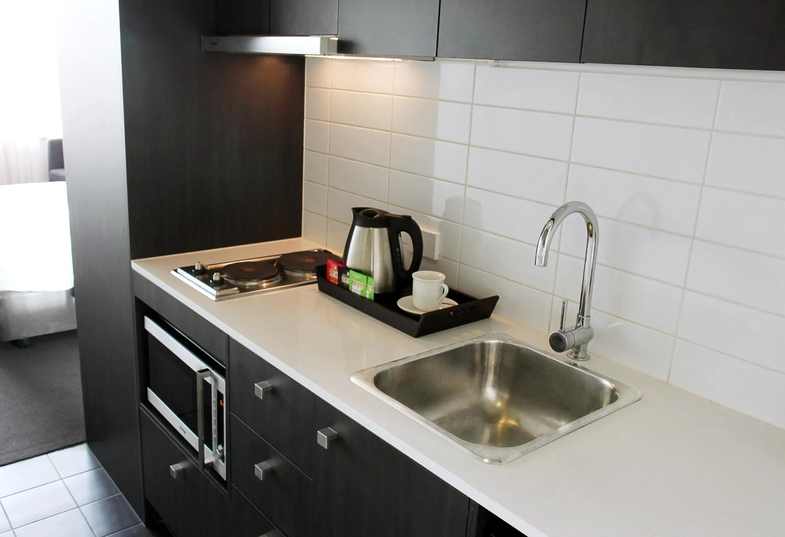 Kitchen or kitchenette in Mercure Melbourne Therry Street
