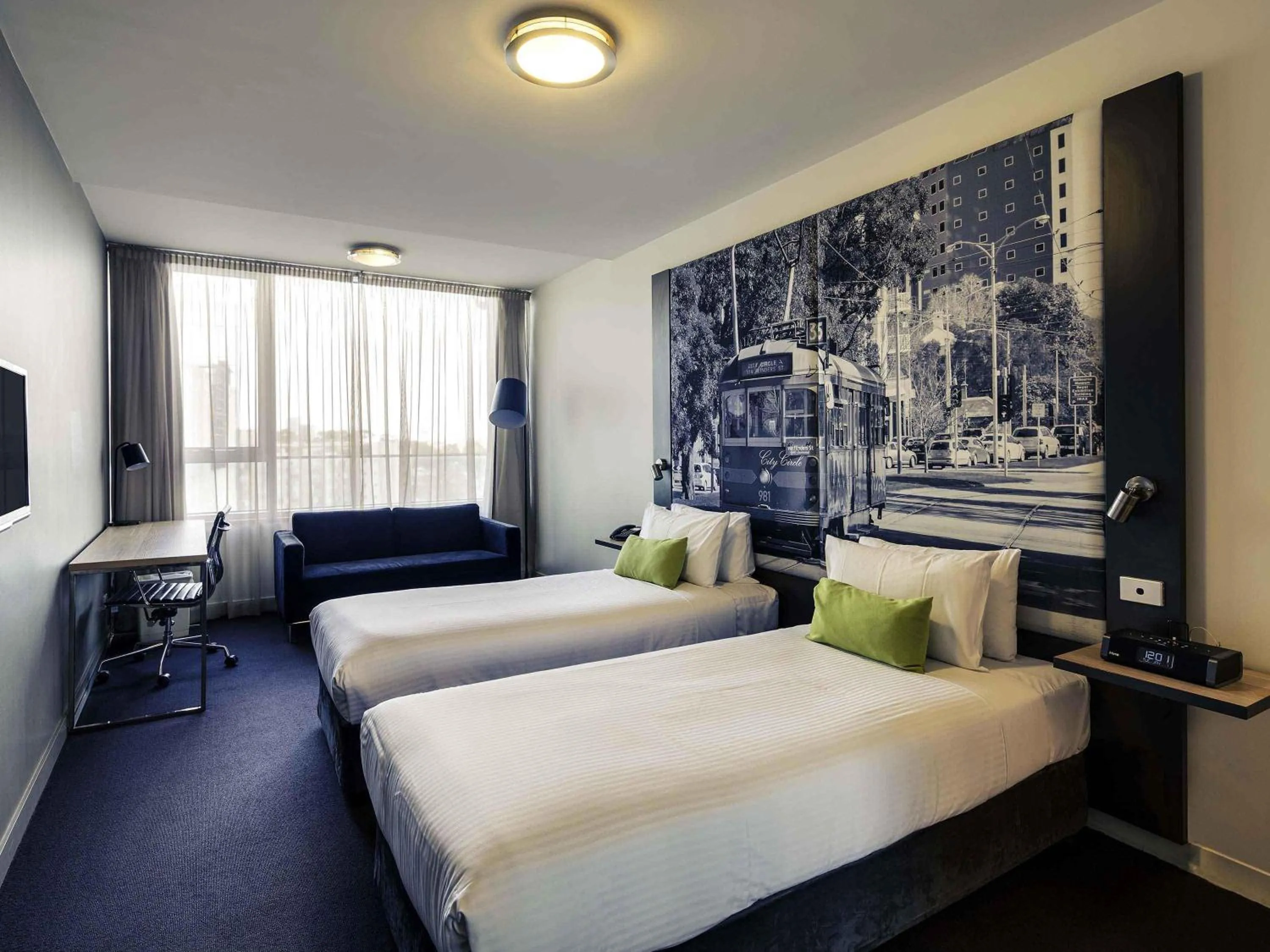 Bedroom, Bed in Mercure Melbourne Therry Street