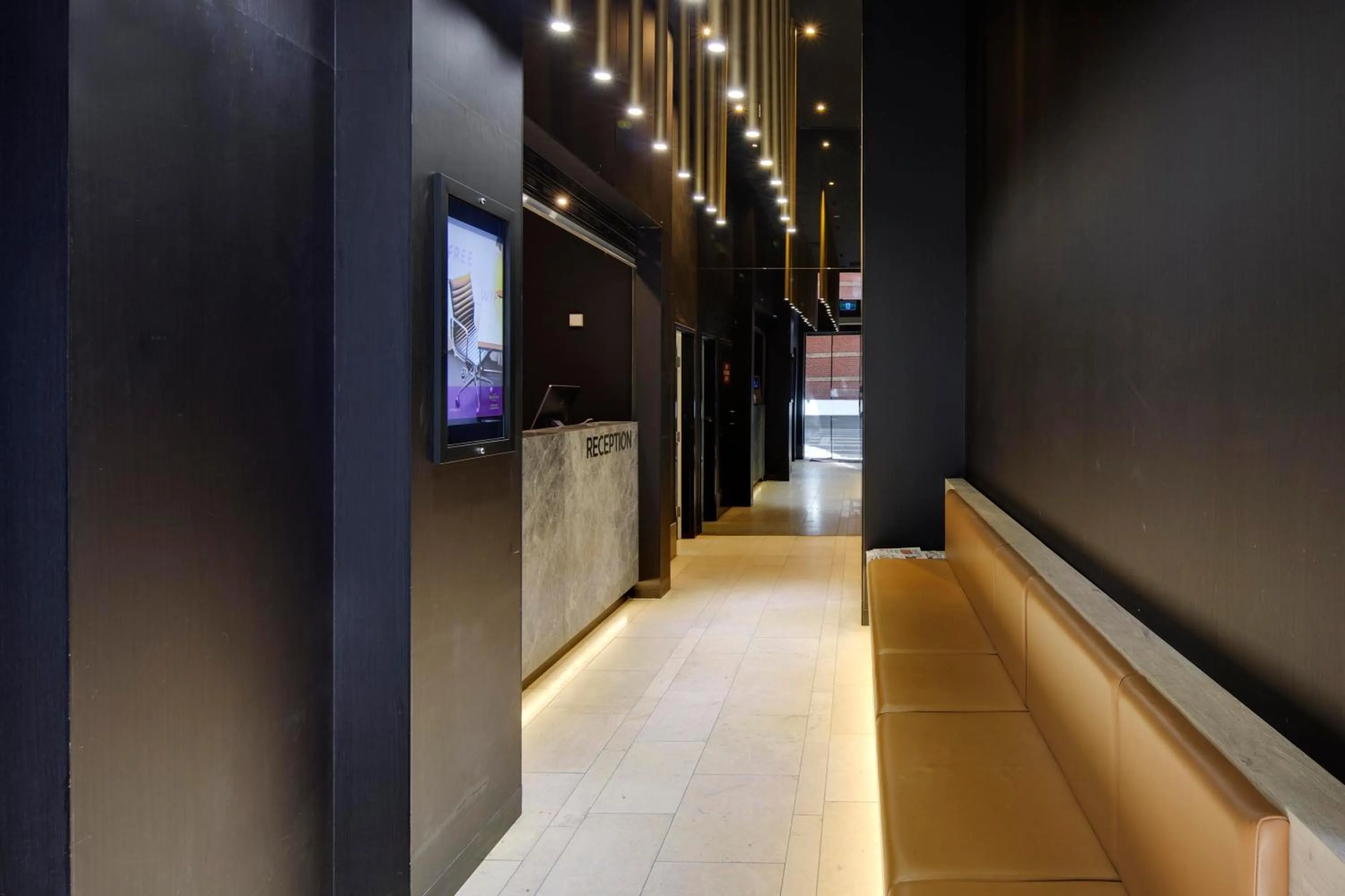 Lobby or reception in Mercure Melbourne Therry Street