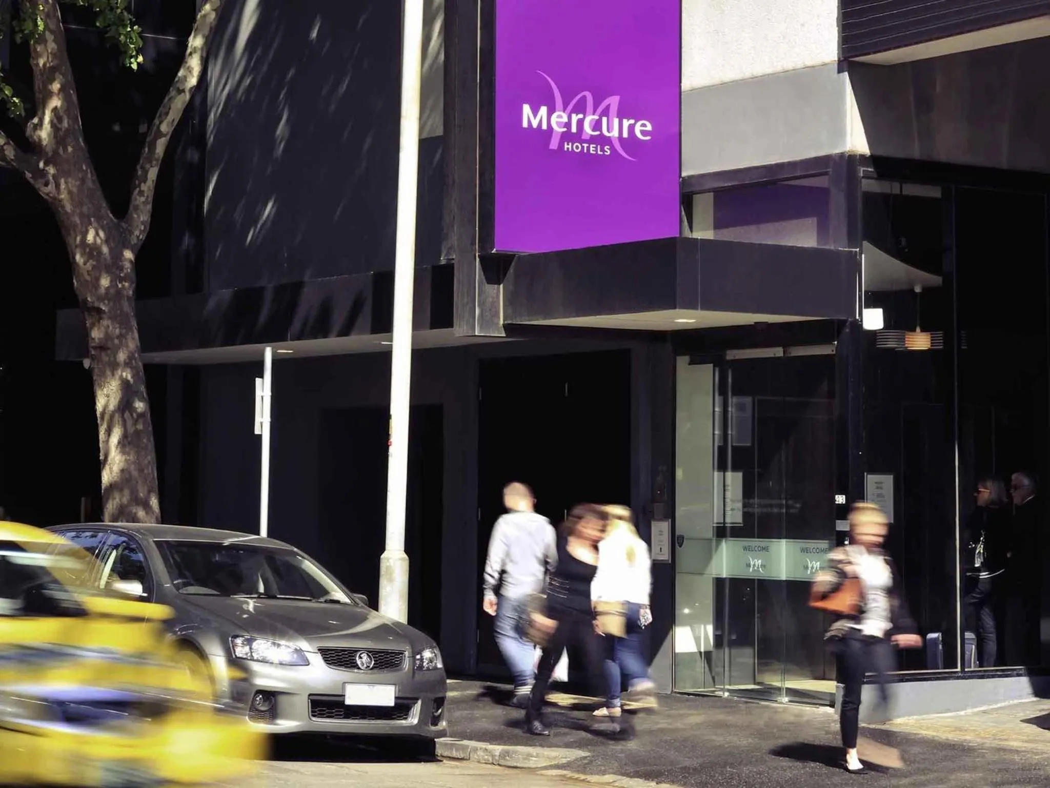 Property building in Mercure Melbourne Therry Street