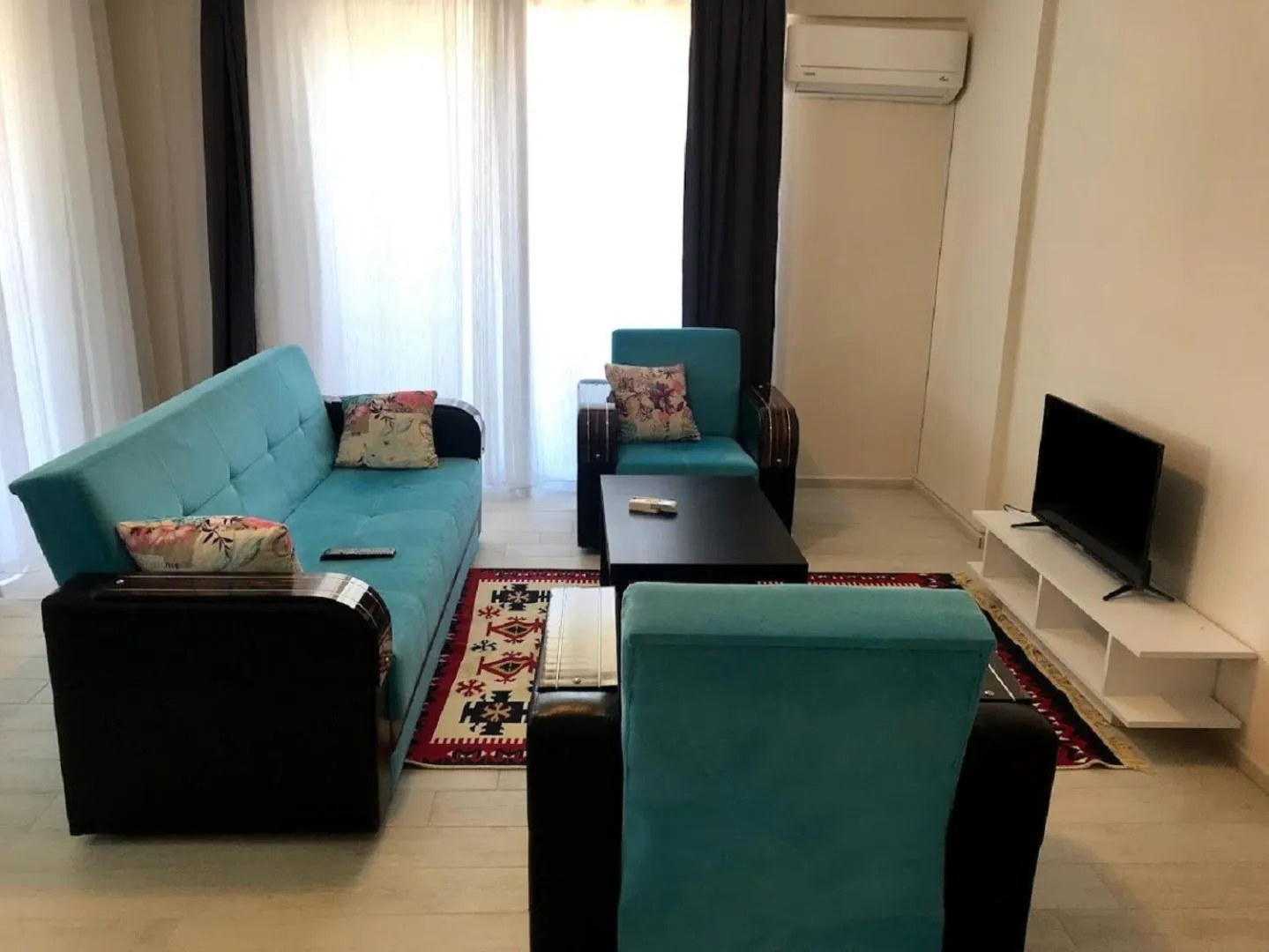 TV and multimedia in Dalaman Pansiyon & Family rooms