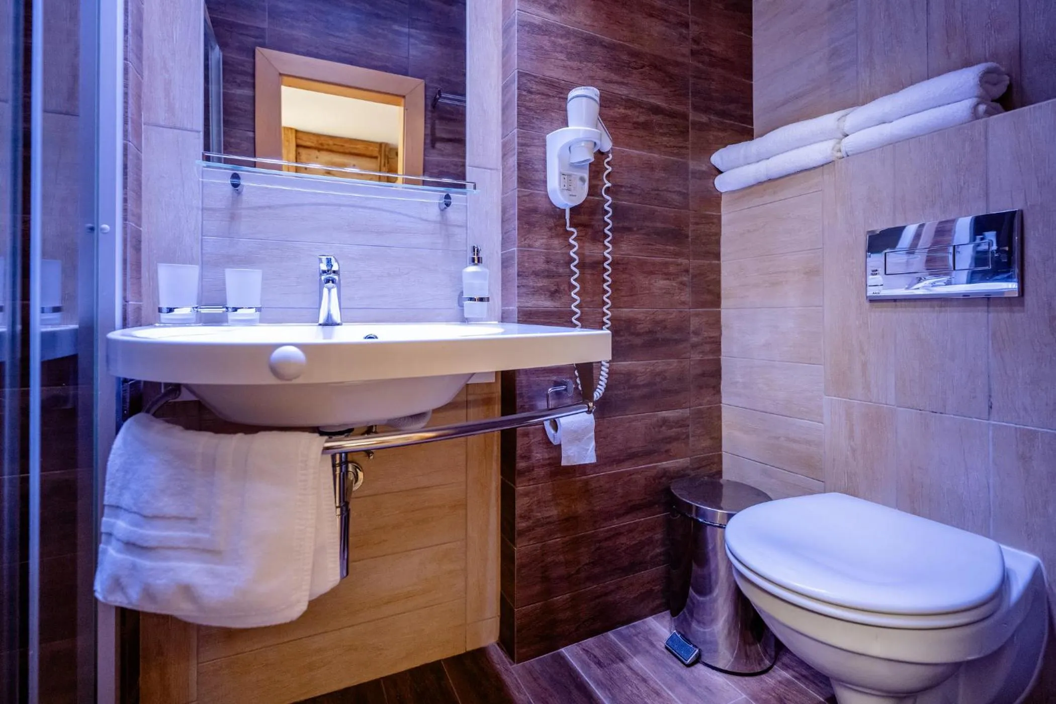 Bathroom in Hotel Olympie