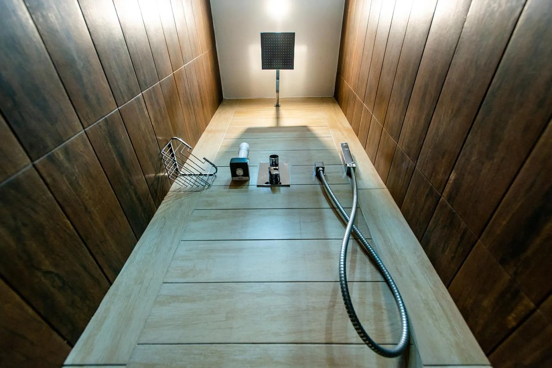 Shower in Hotel Olympie