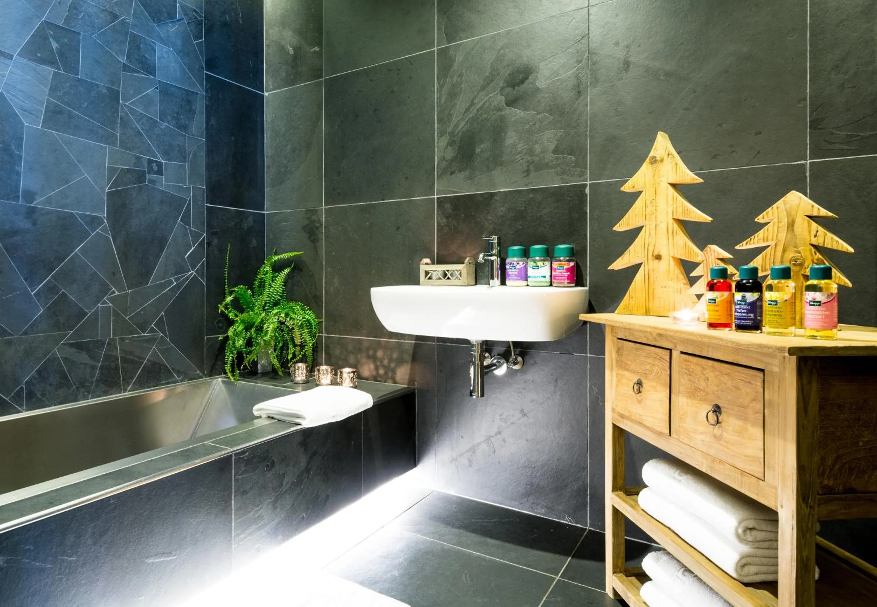 Bathroom in Hotel Olympie