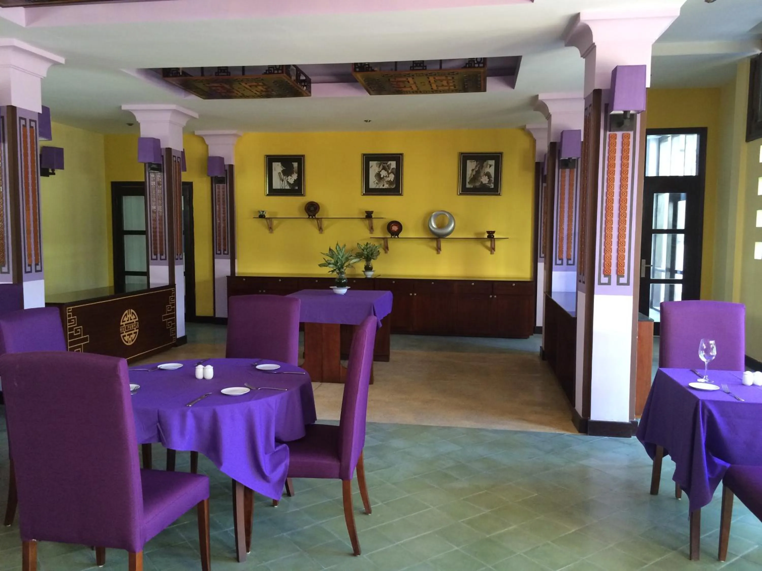 Restaurant/places to eat in Villa Hue Hotel