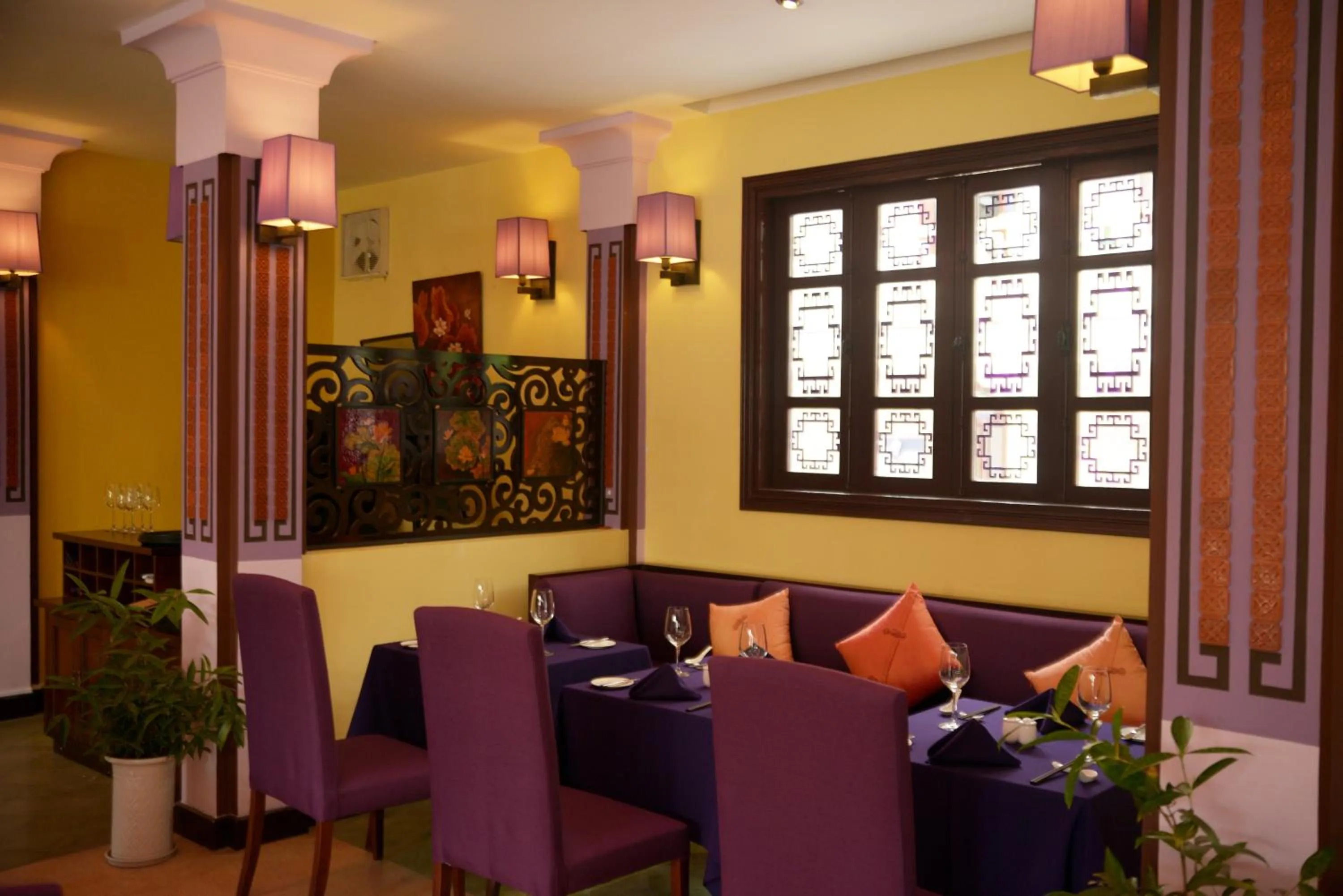 Restaurant/places to eat in Villa Hue Hotel