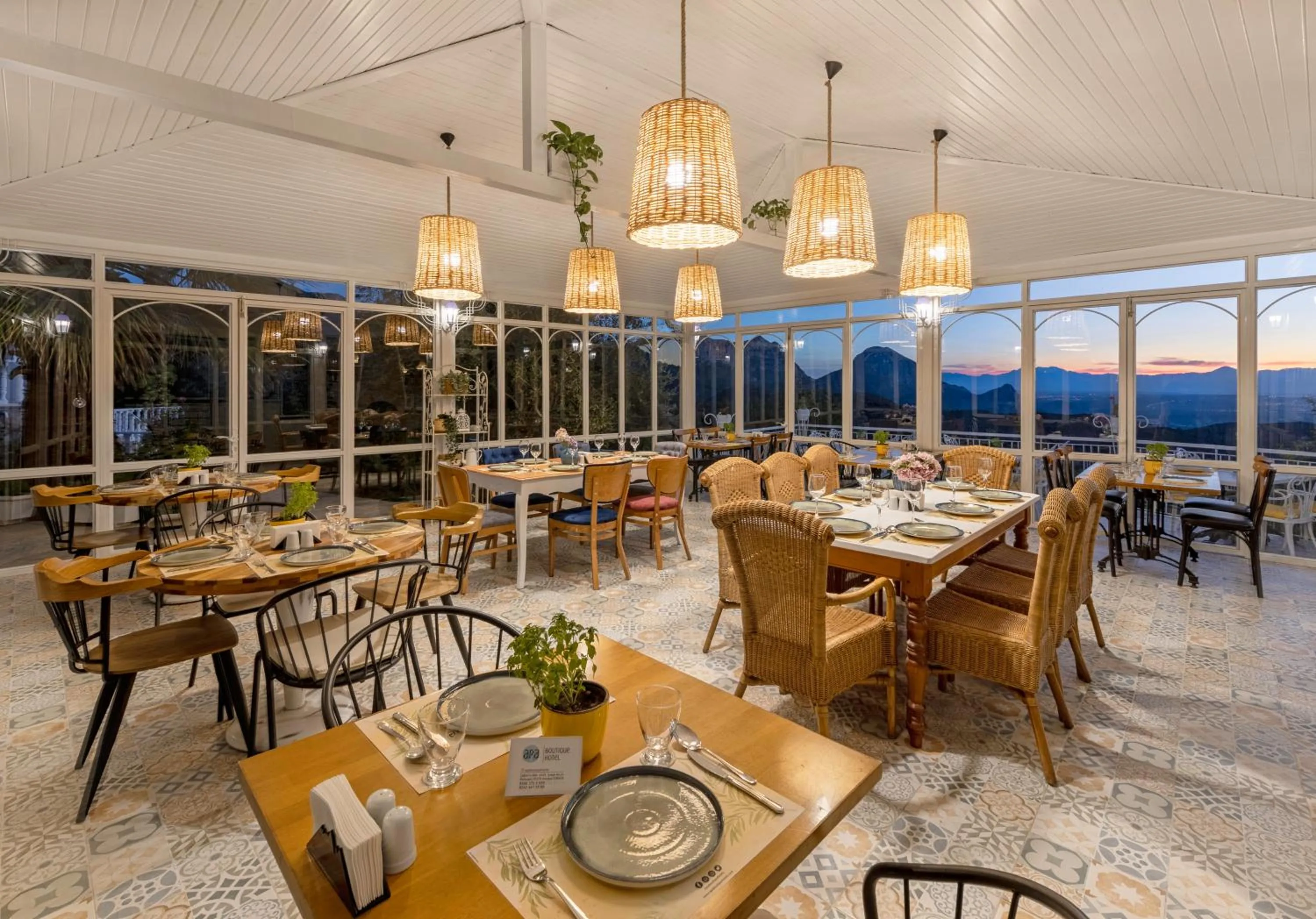 Restaurant/places to eat in APA Mountain Lodge