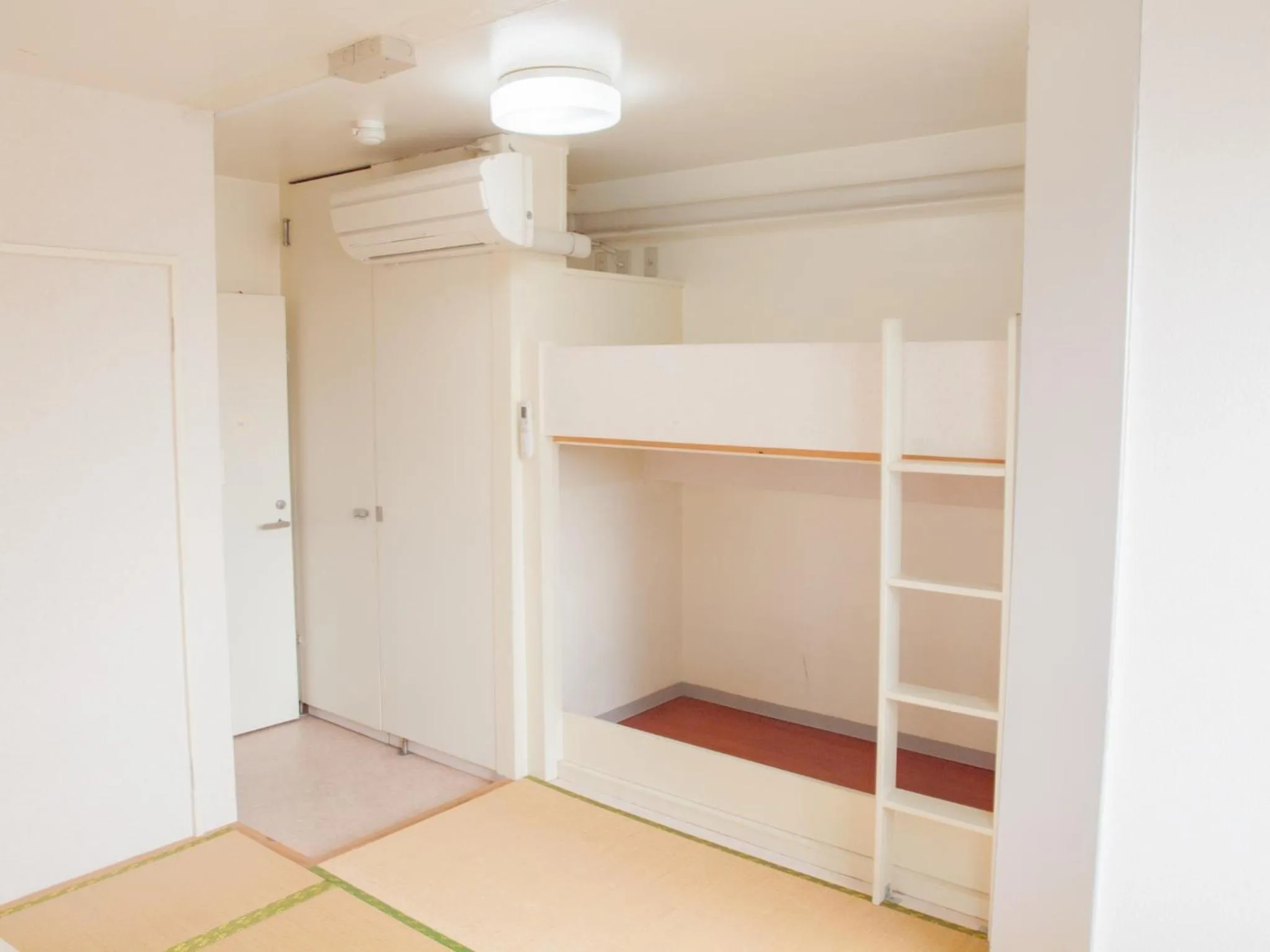 Photo of the whole room in Palette Takashimadaira guest house