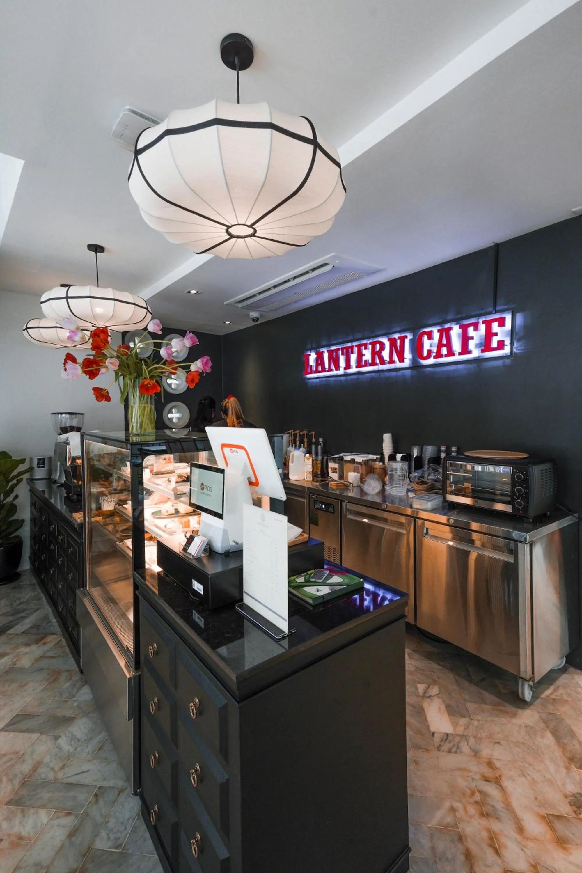 Food and drinks in The Lantern Hatyai Hotel