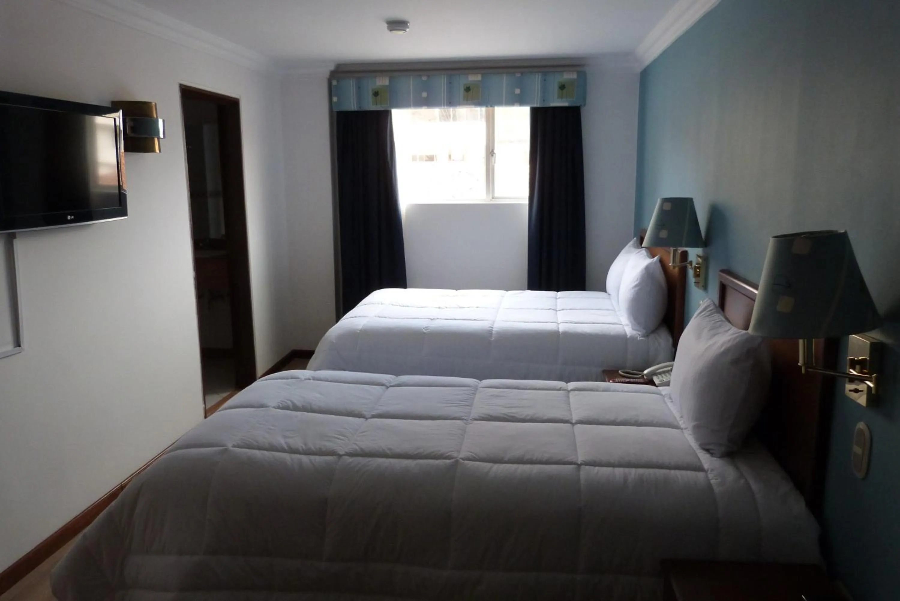 Photo of the whole room, Bed in Hotel El Conquistador