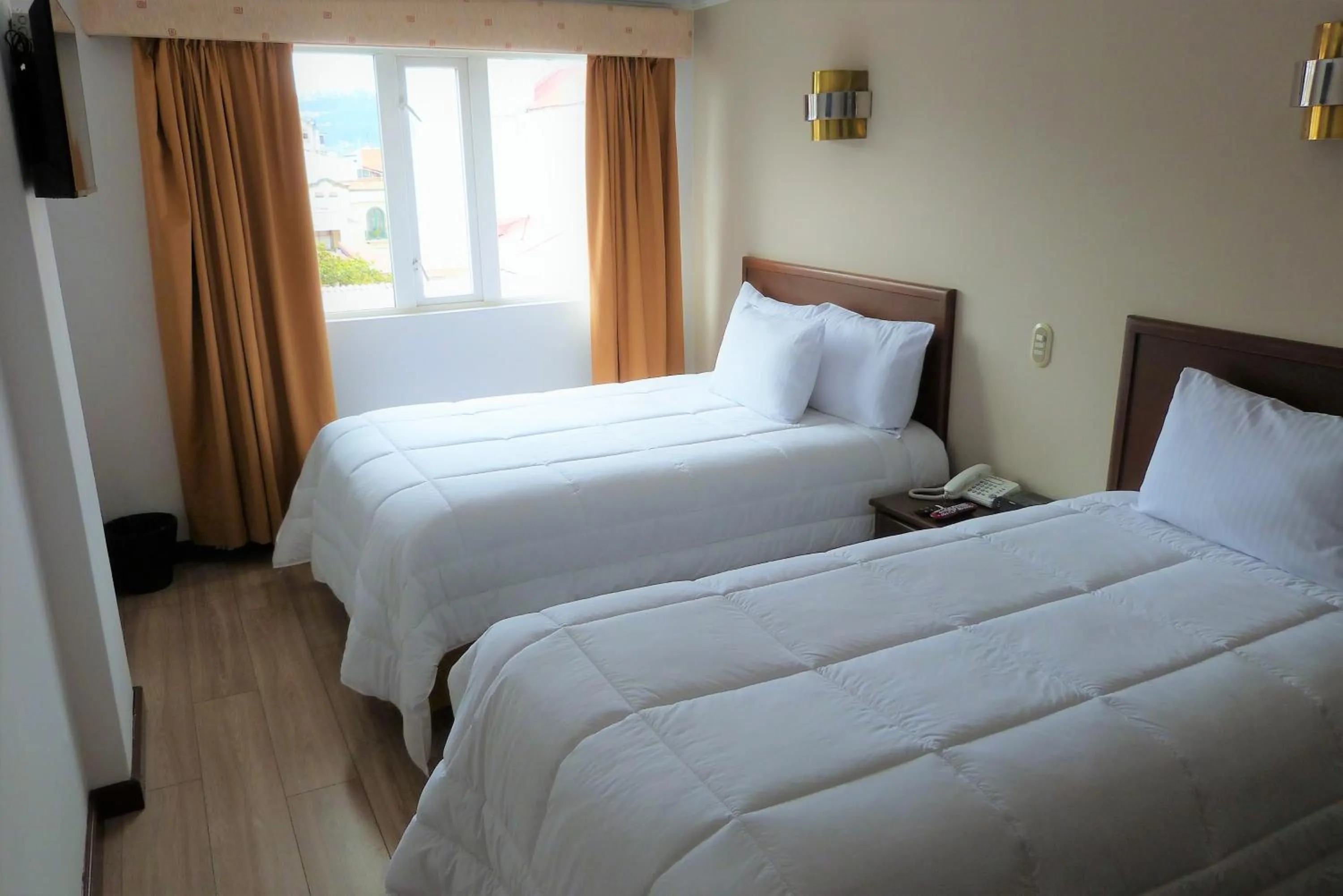 Photo of the whole room, Bed in Hotel El Conquistador