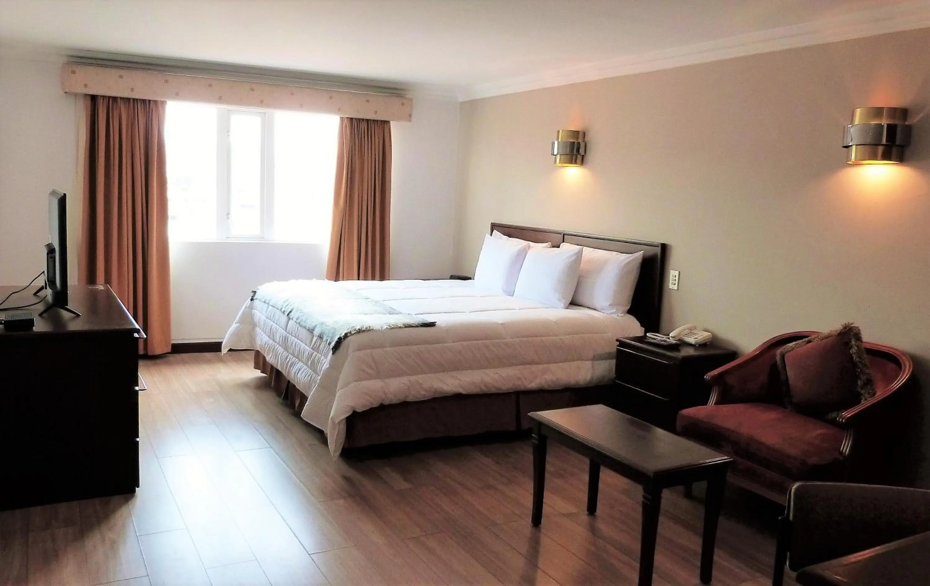 Photo of the whole room, Bed in Hotel El Conquistador