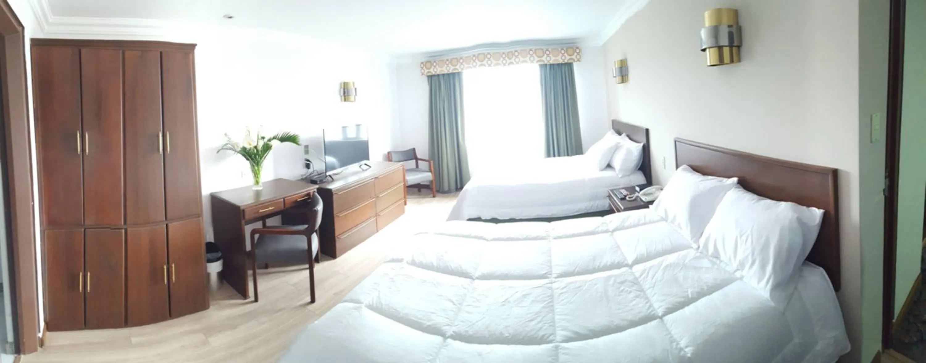 Photo of the whole room in Hotel El Conquistador