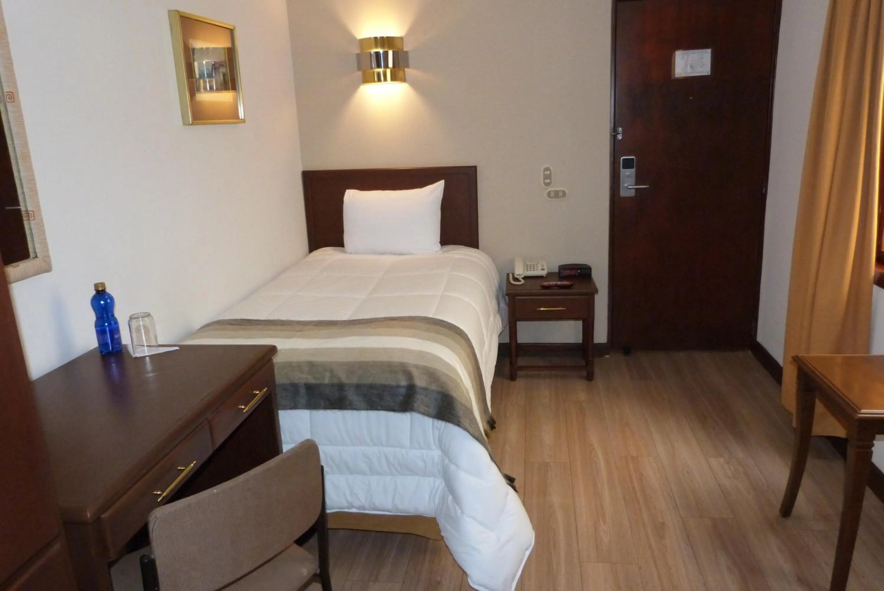 Photo of the whole room, Bed in Hotel El Conquistador