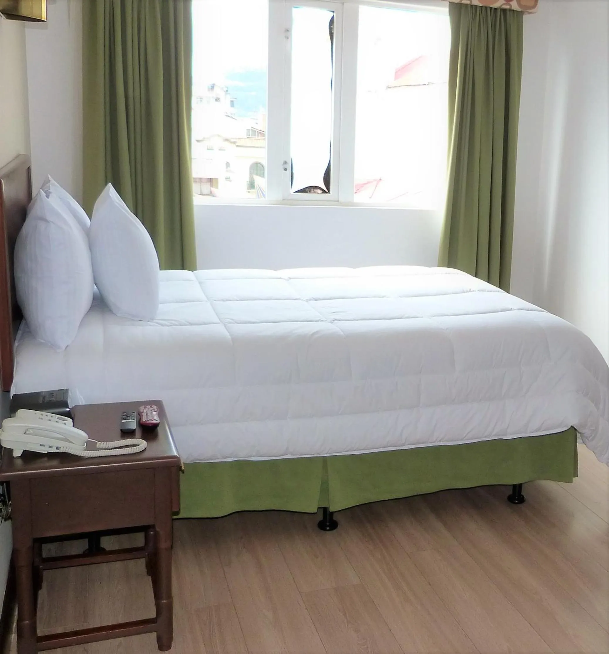 Photo of the whole room, Bed in Hotel El Conquistador