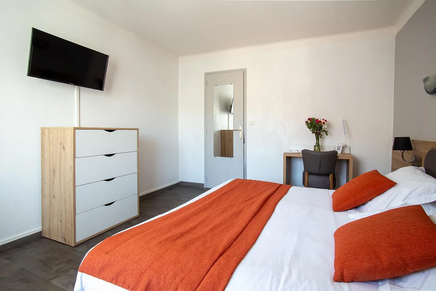 Bedroom in Azur Hôtel