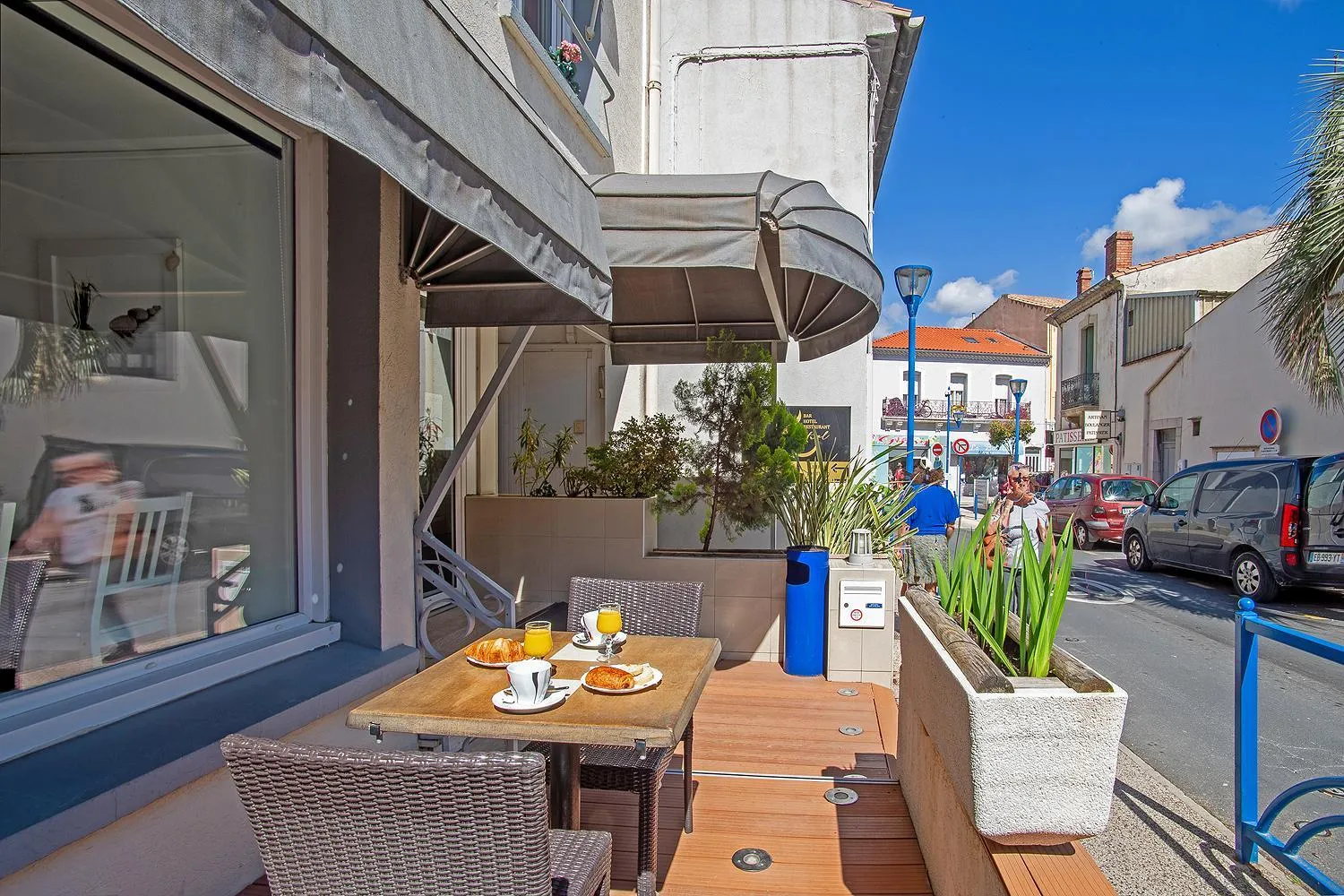 Property building in Azur Hôtel