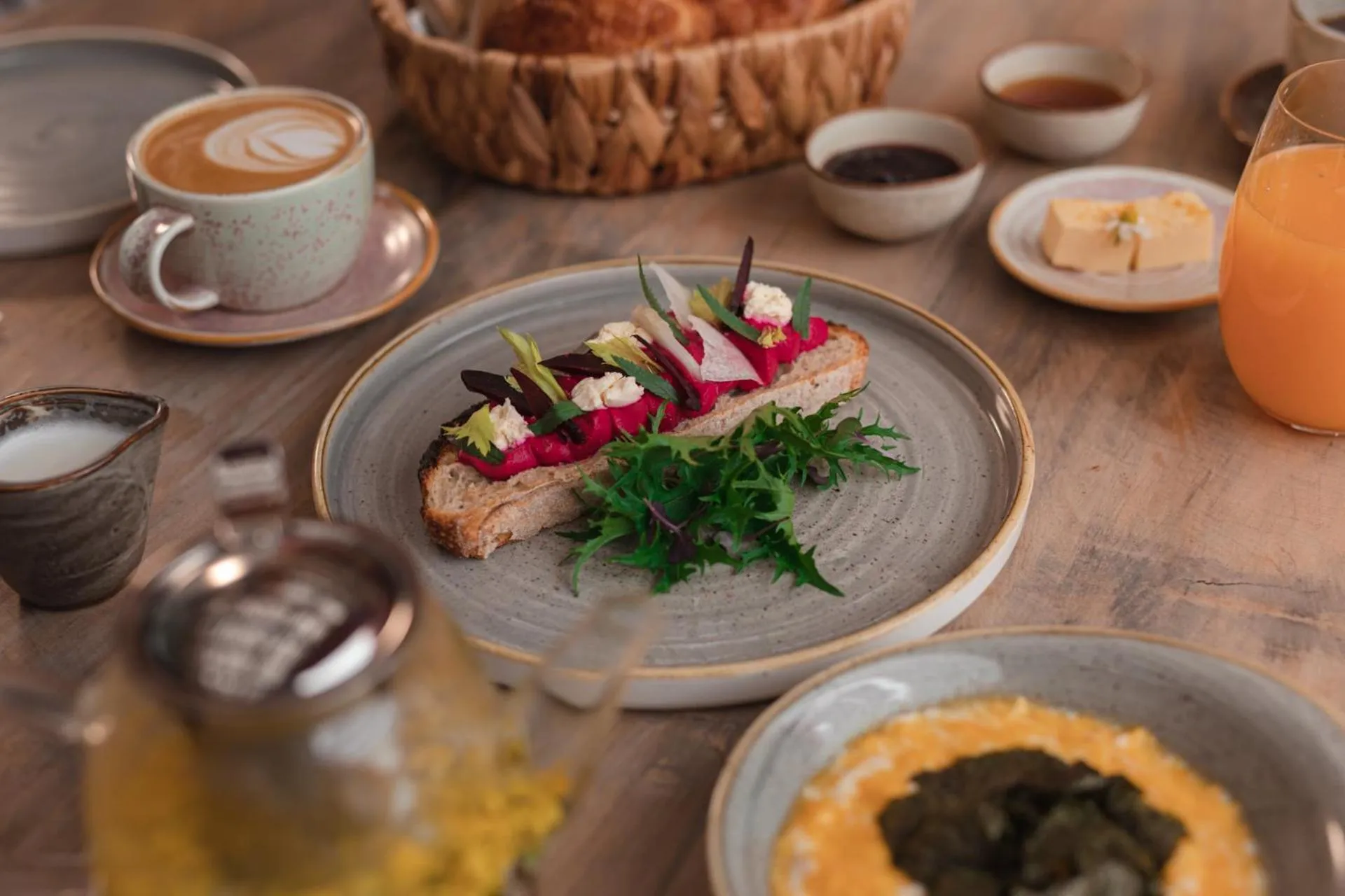 Breakfast in LUZ Culinary Wine Lodge