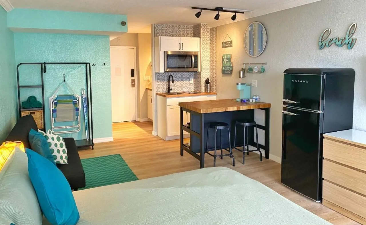Castaways Resort Studios
