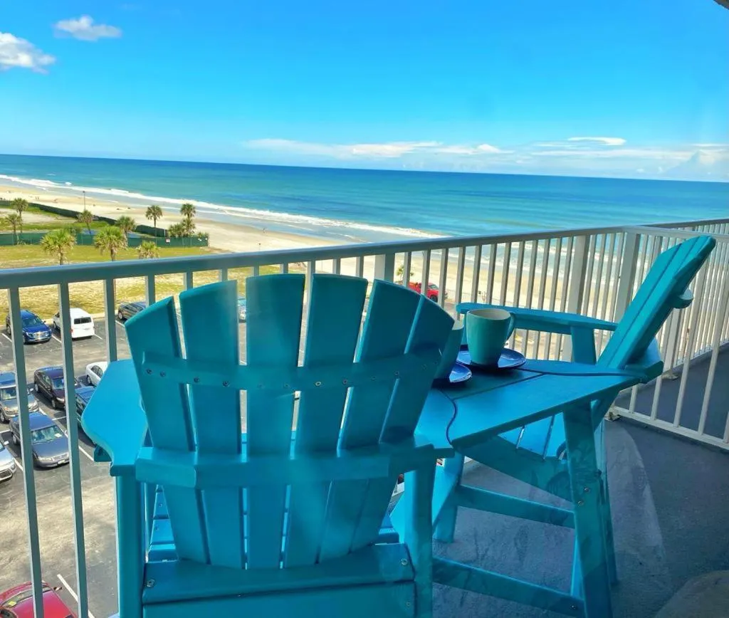 Castaways Resort Studios