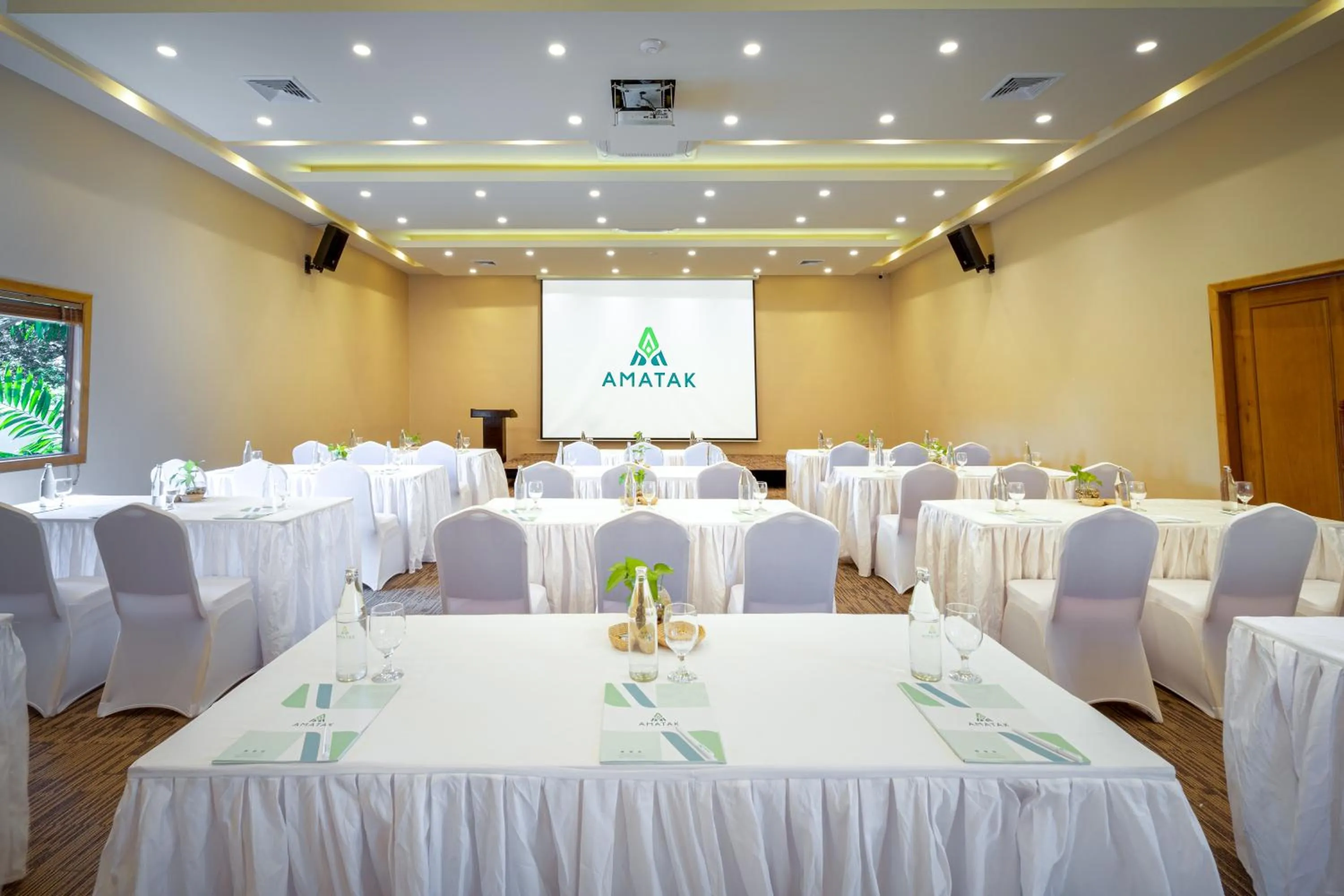 Meeting/conference room in Amatak Boutique Hotel