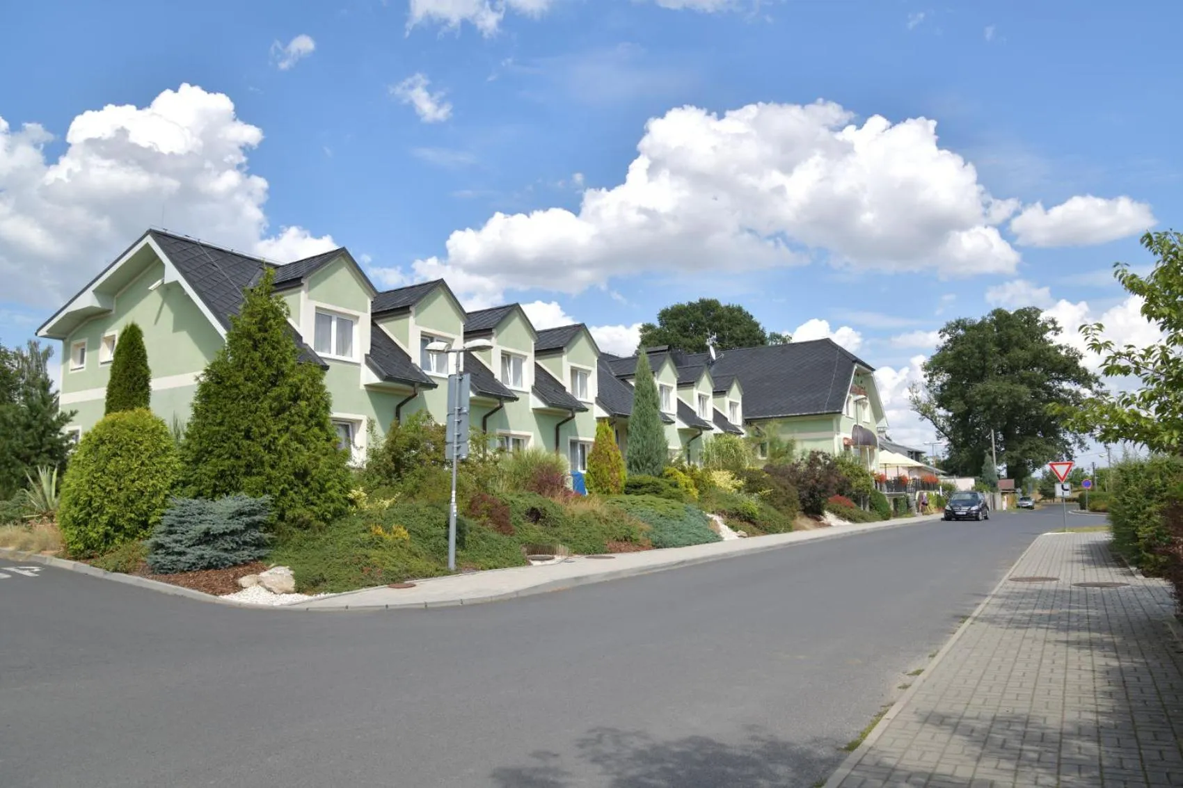 Property building in Komorni Hurka